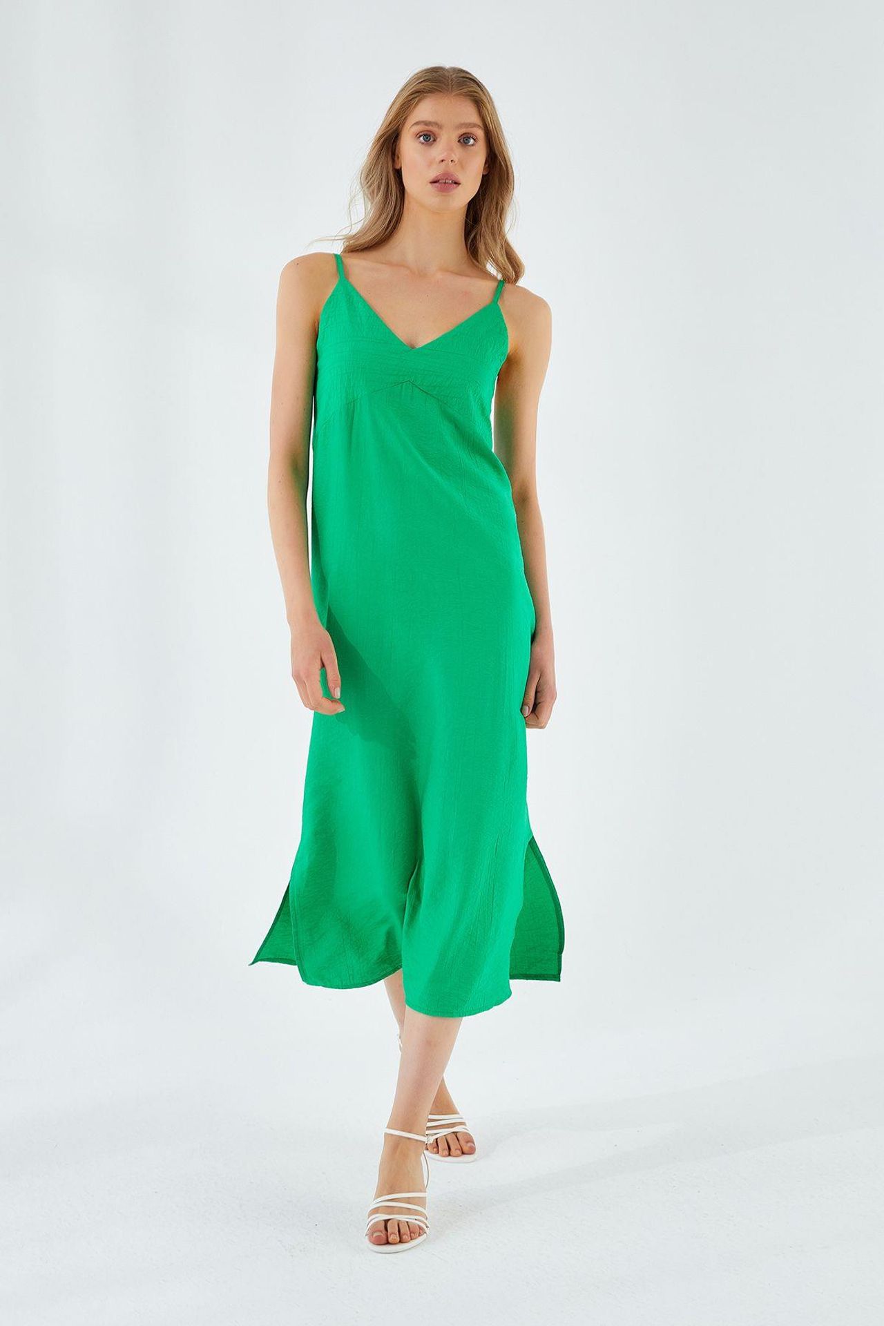 Mixray V-Neck Slit Midi Dress 3