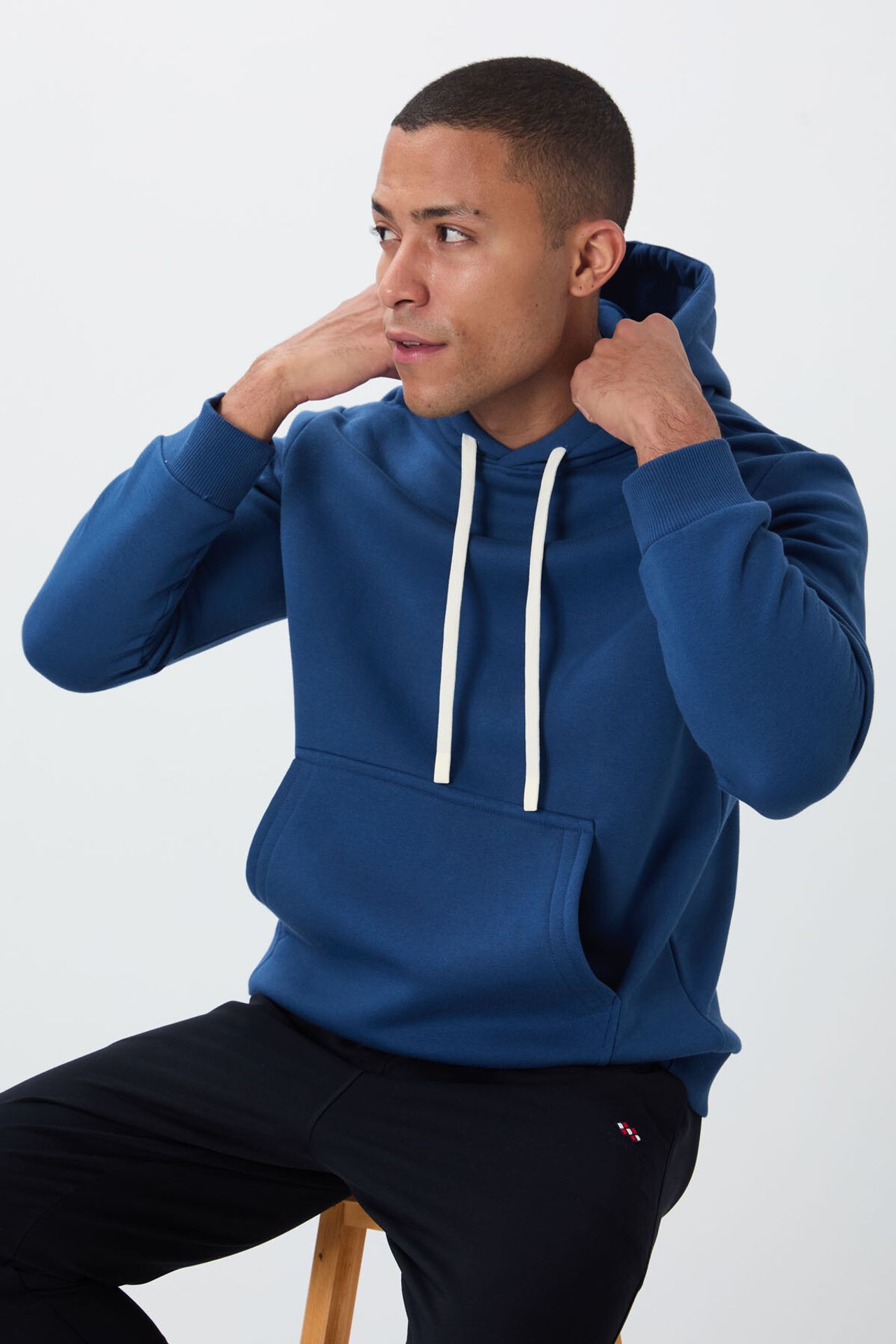 TOMMY Men's Solid Hooded Sweatshirt With Pocket 1