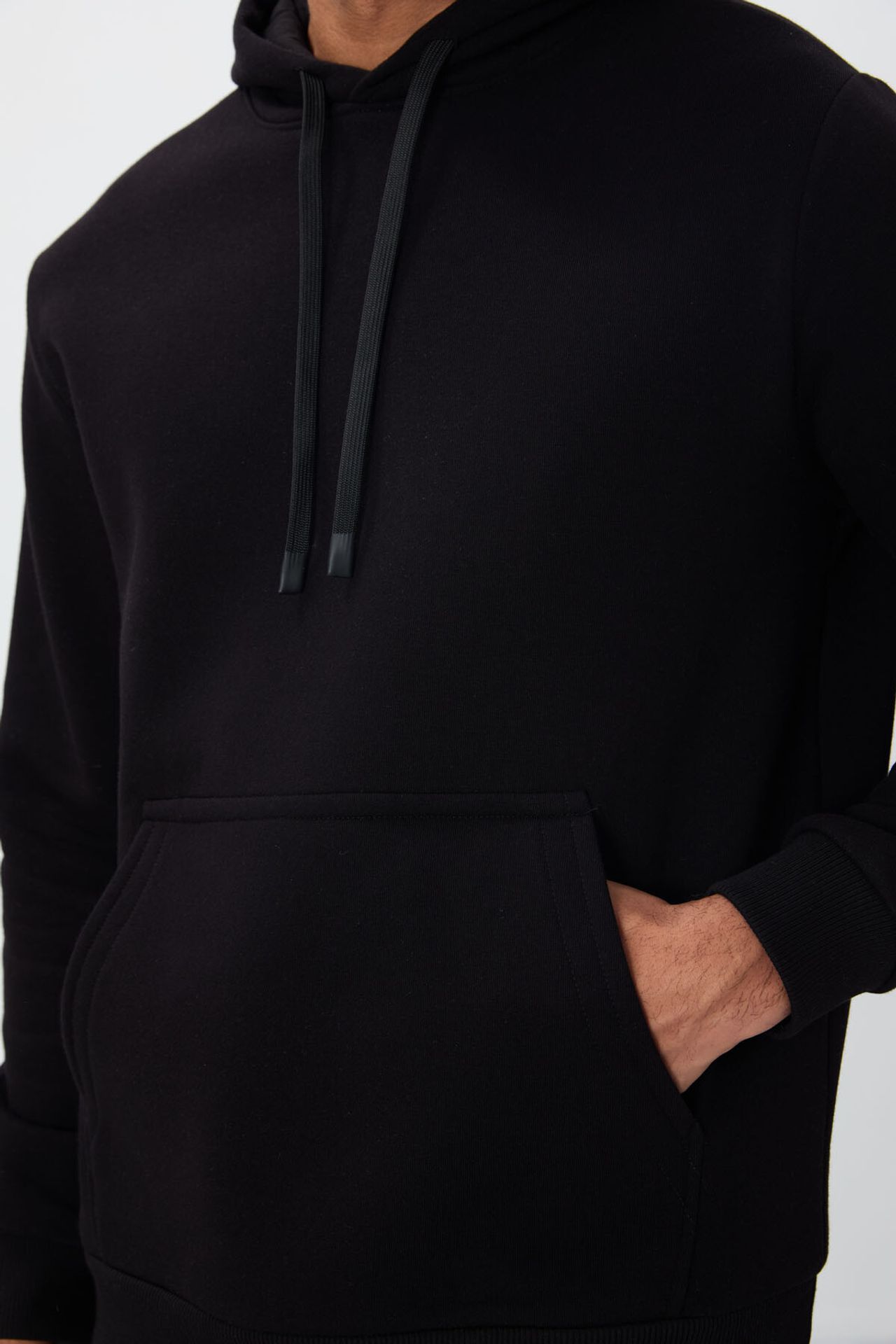 TOMMY Men's Solid Hooded Sweatshirt With Pocket 2