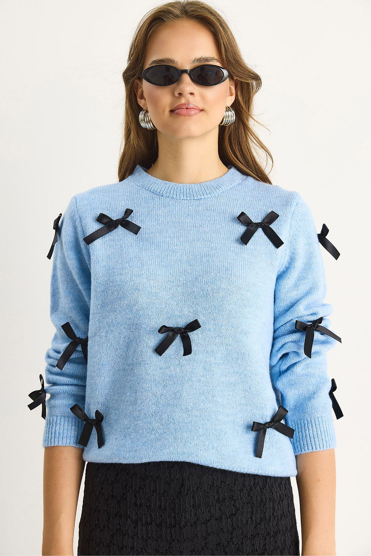 LUCCI Bow Detailed Crew Neck Sweater 5
