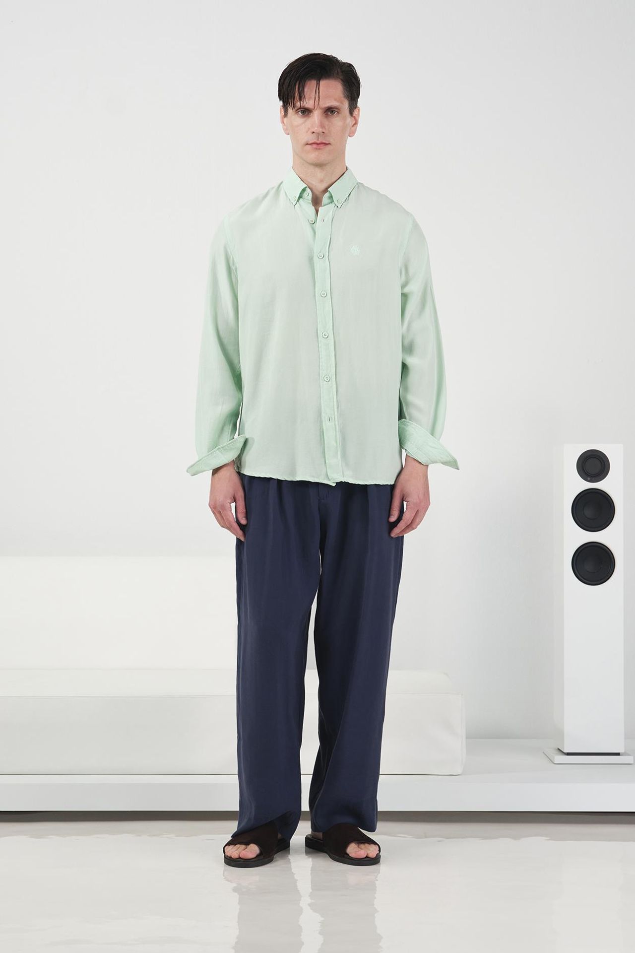 GIESTO Men's Regular Fit Button Collar Solid Tencel Shirt 2
