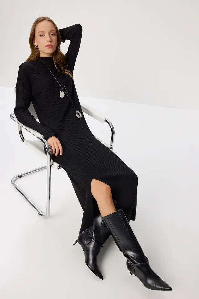 ISTANBUL Textured Bodycon Knit Dress with Slit