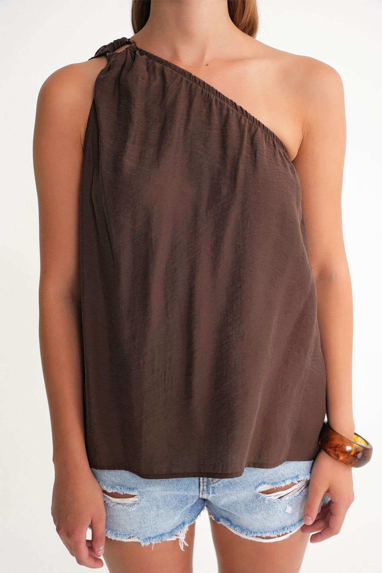 Mixray Asymmetrical Collar Accessory Detailed Top 4