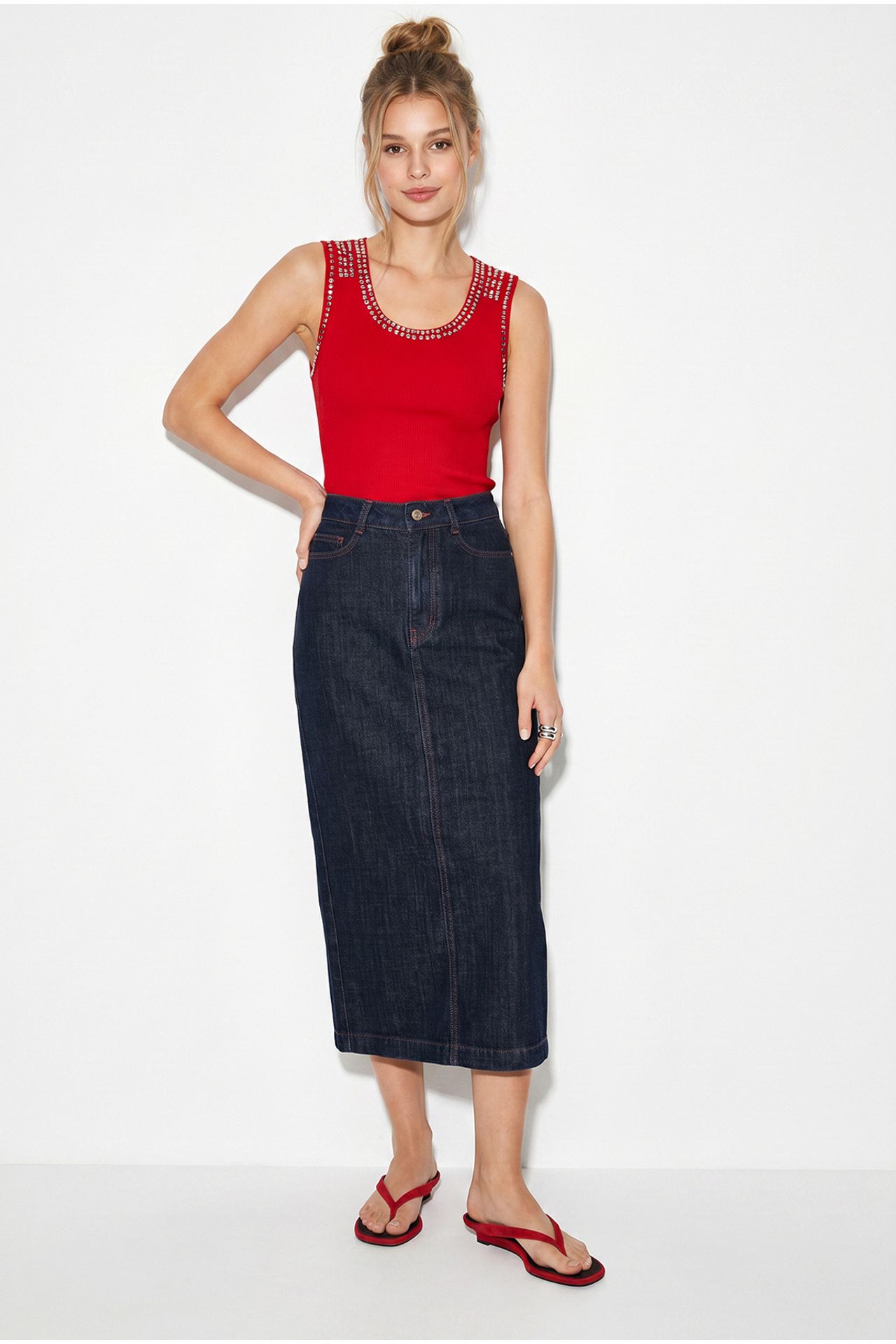 LUCCI Ribbed Sleeveless Crew Neck Blouse with Stone Accessory 2