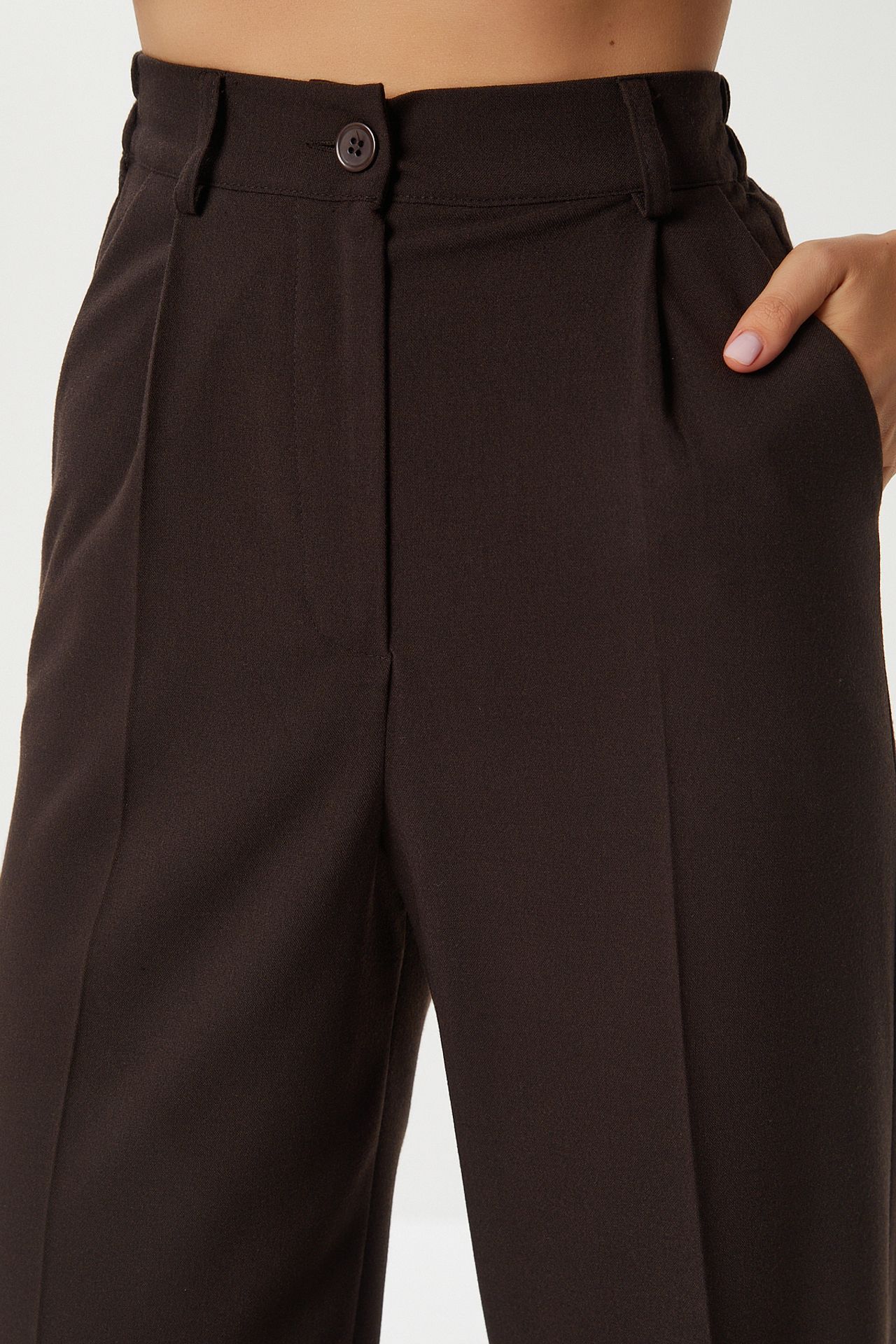 ISTANBUL Pleated Straight Leg Pants 4