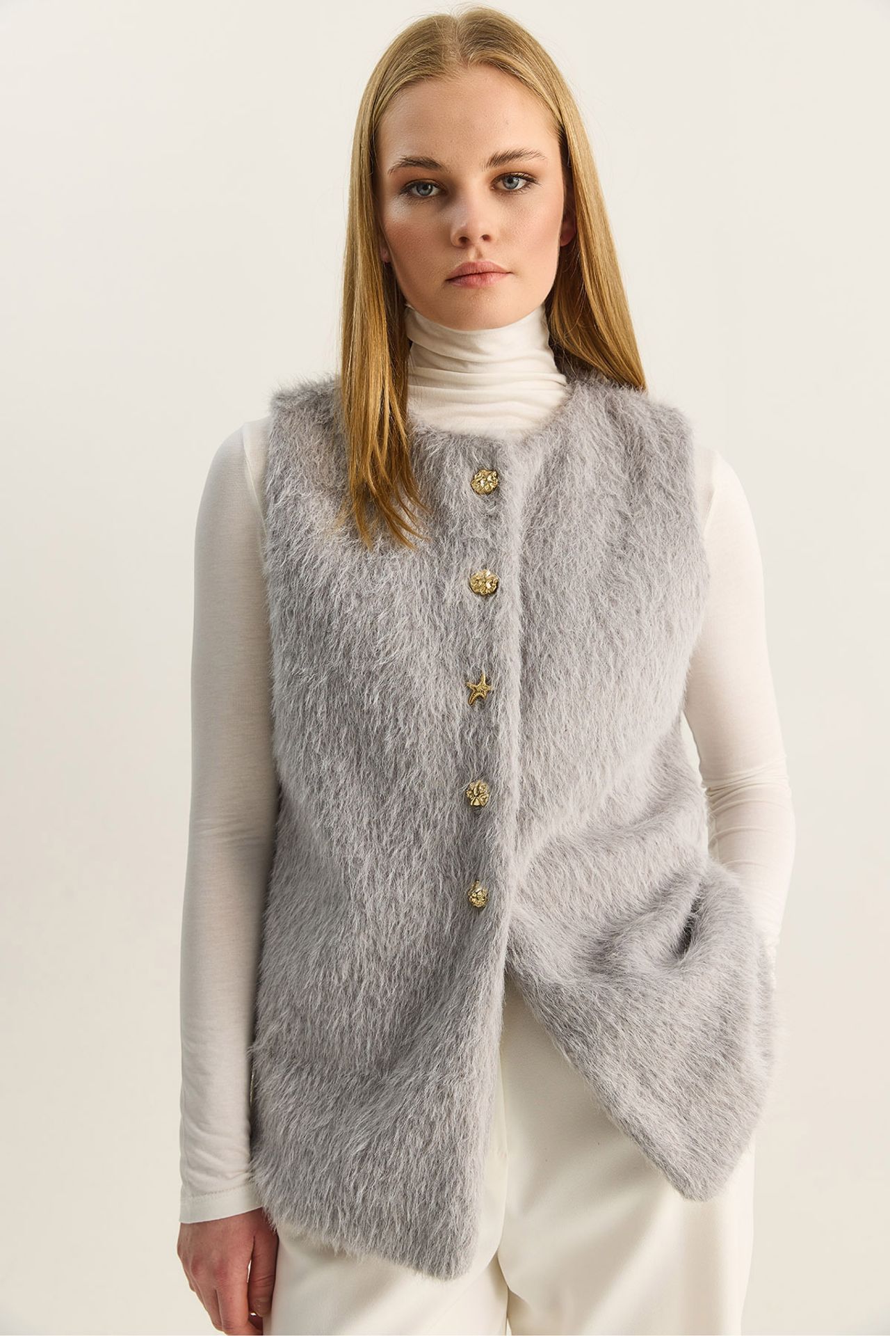 LUCCI Plush Waistcoat with Button Closure 2
