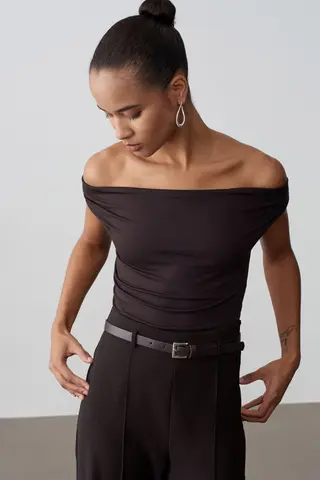 Siyah