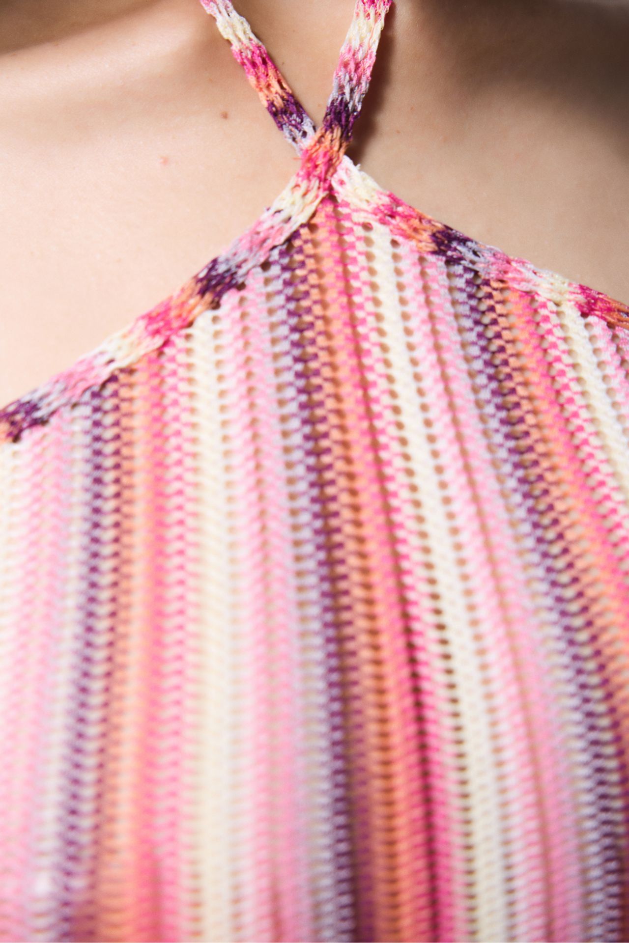 PENTI Striped Moi Halter Neck Crop Top 6