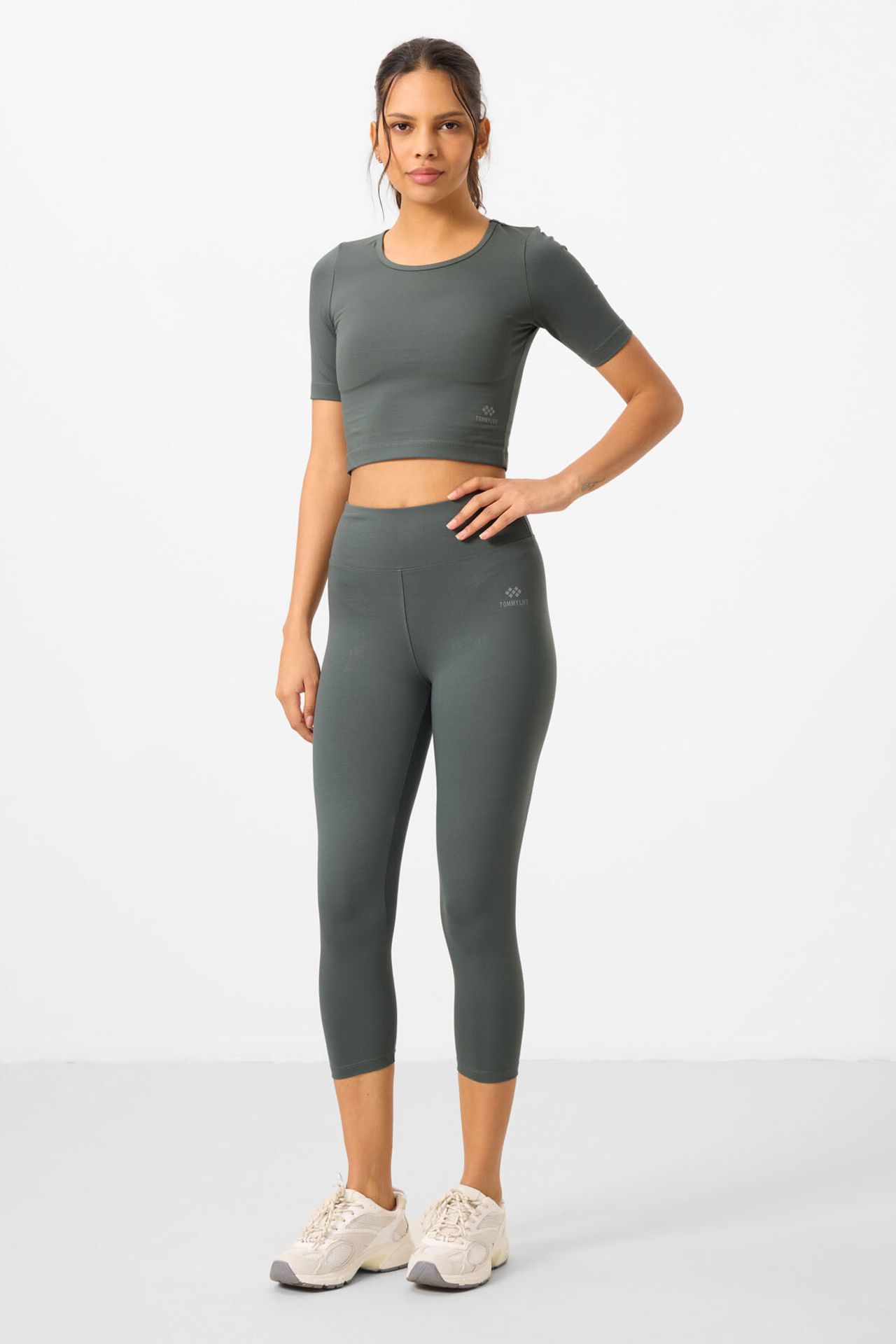 TOMMY Cotton Elastane Capri T-Shirt and Leggings Set 2
