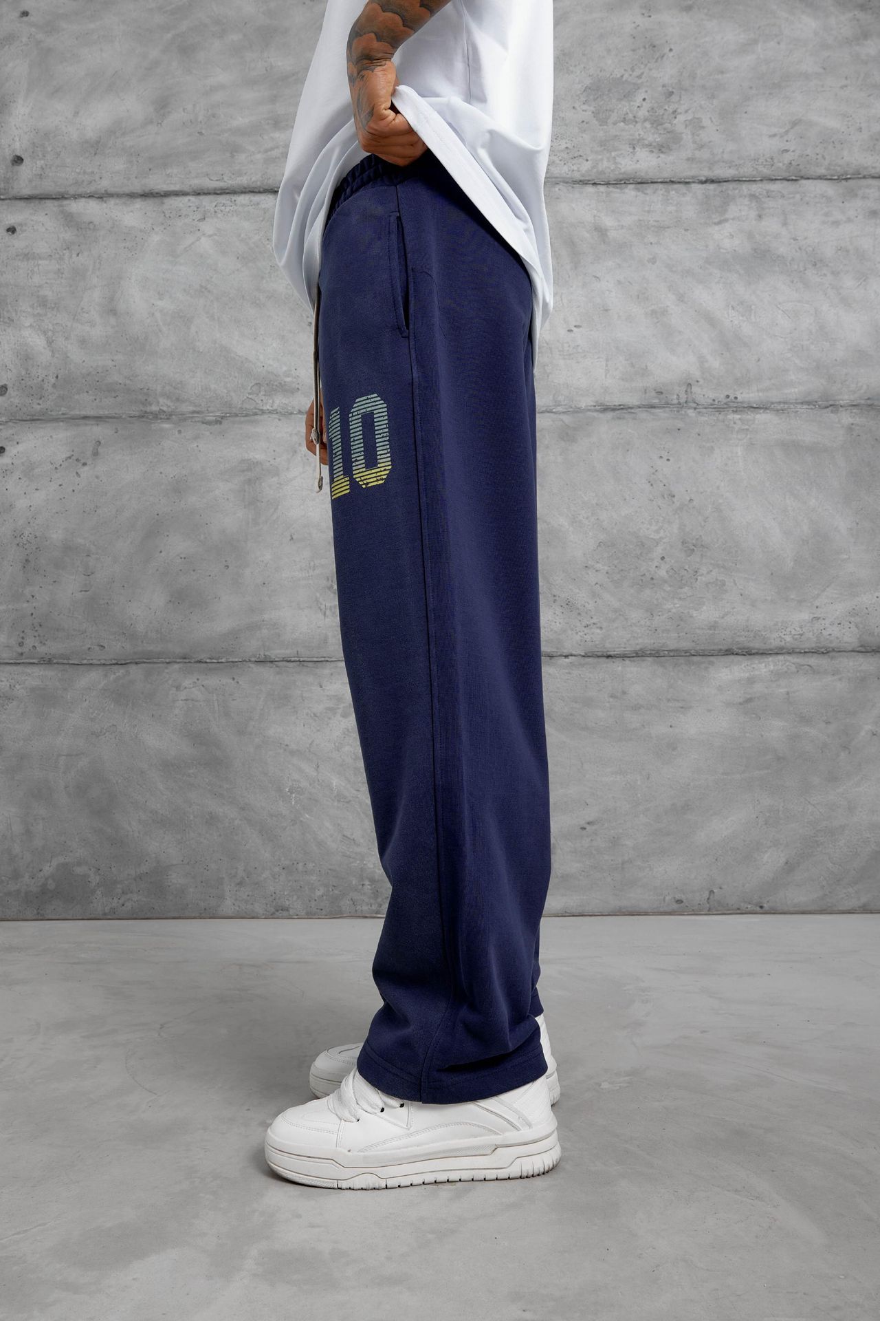 NOMARC Geniş Paça Yazı Baskılı Jogger 3
