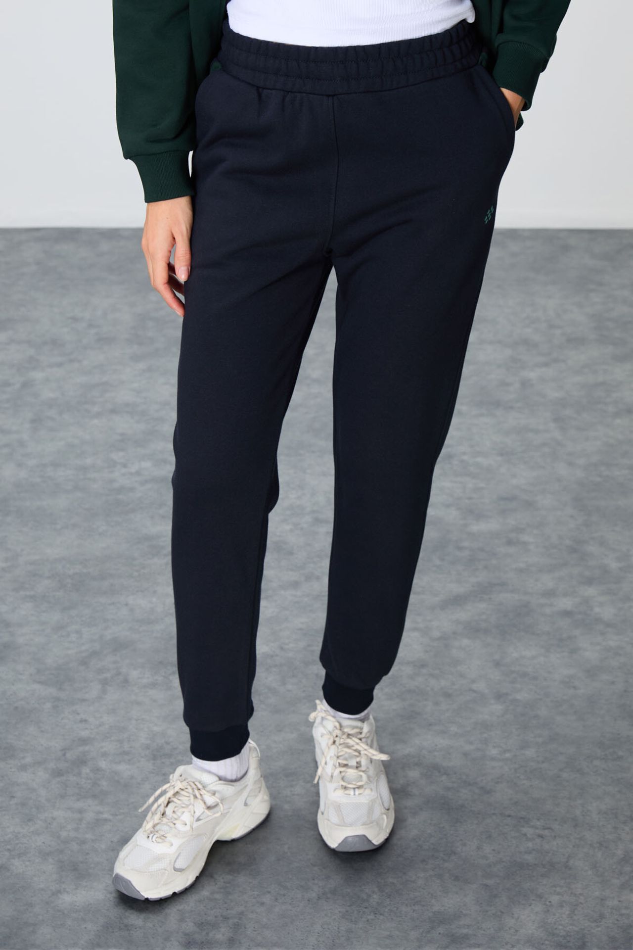 TOMMY Oversized Hooded Zip Sweatshirt And Pants Set 4