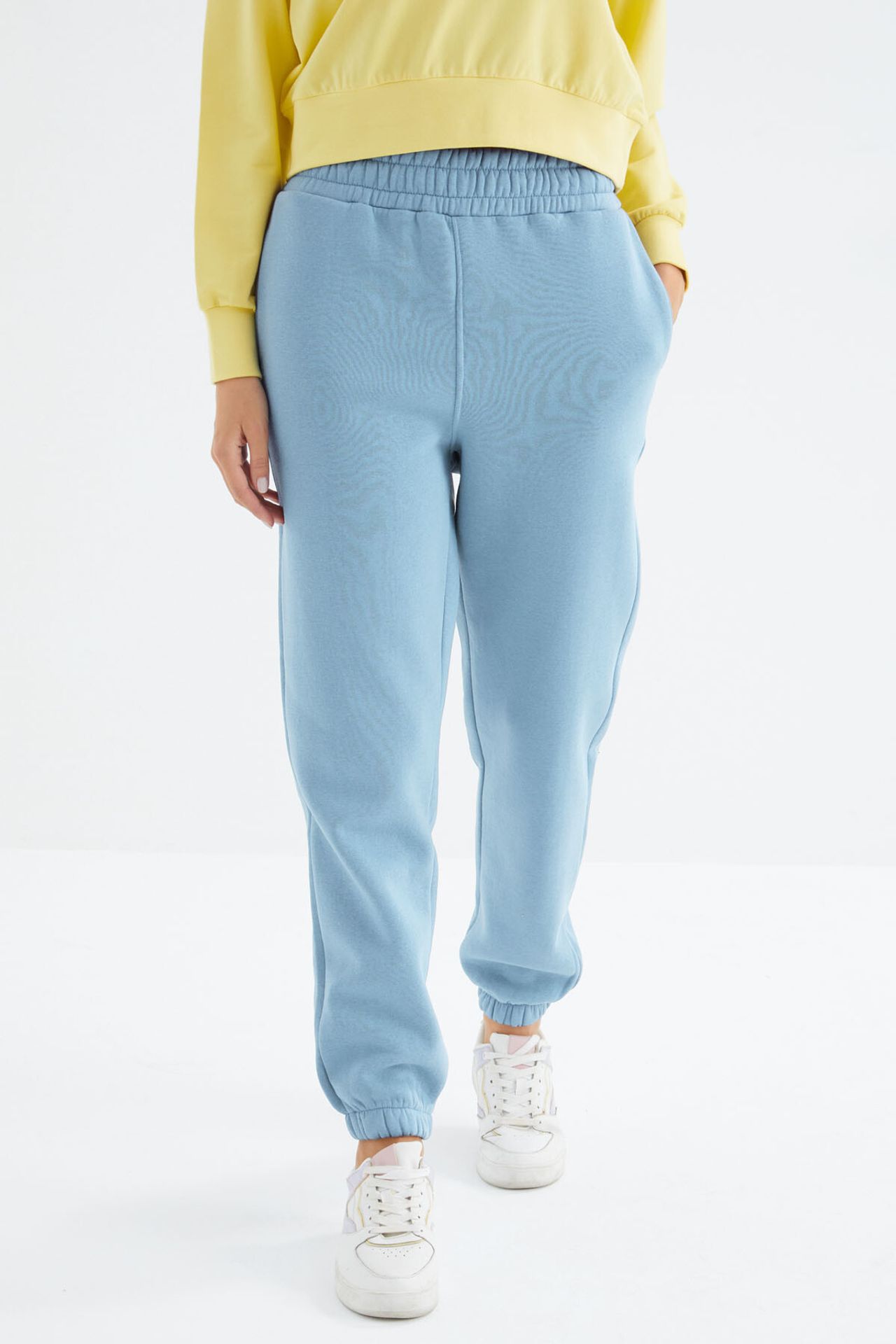 TOMMY Women's High-Waist Fleece Jogger Sweatpants 3