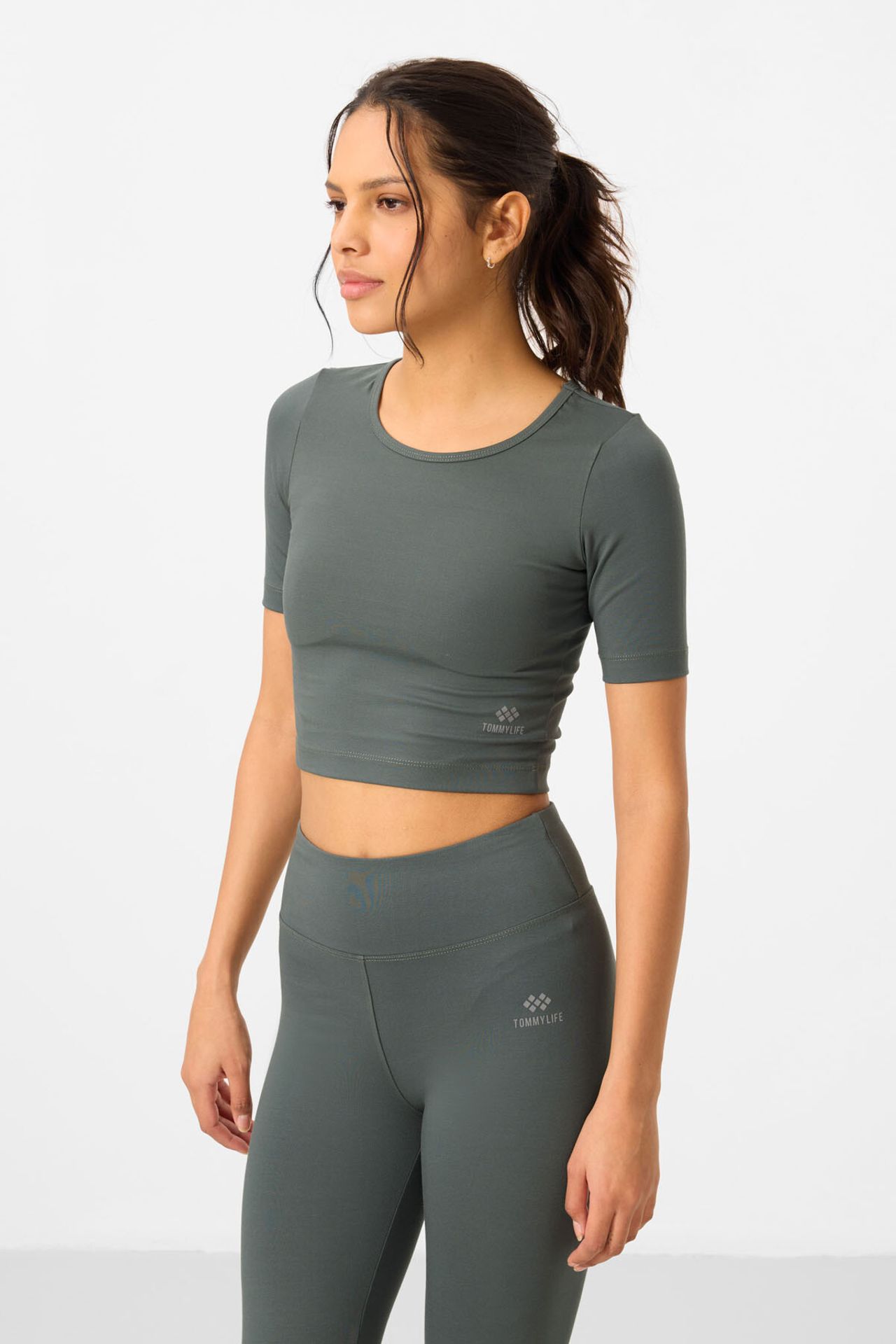 TOMMY Cotton Elastane Capri T-Shirt and Leggings Set 6