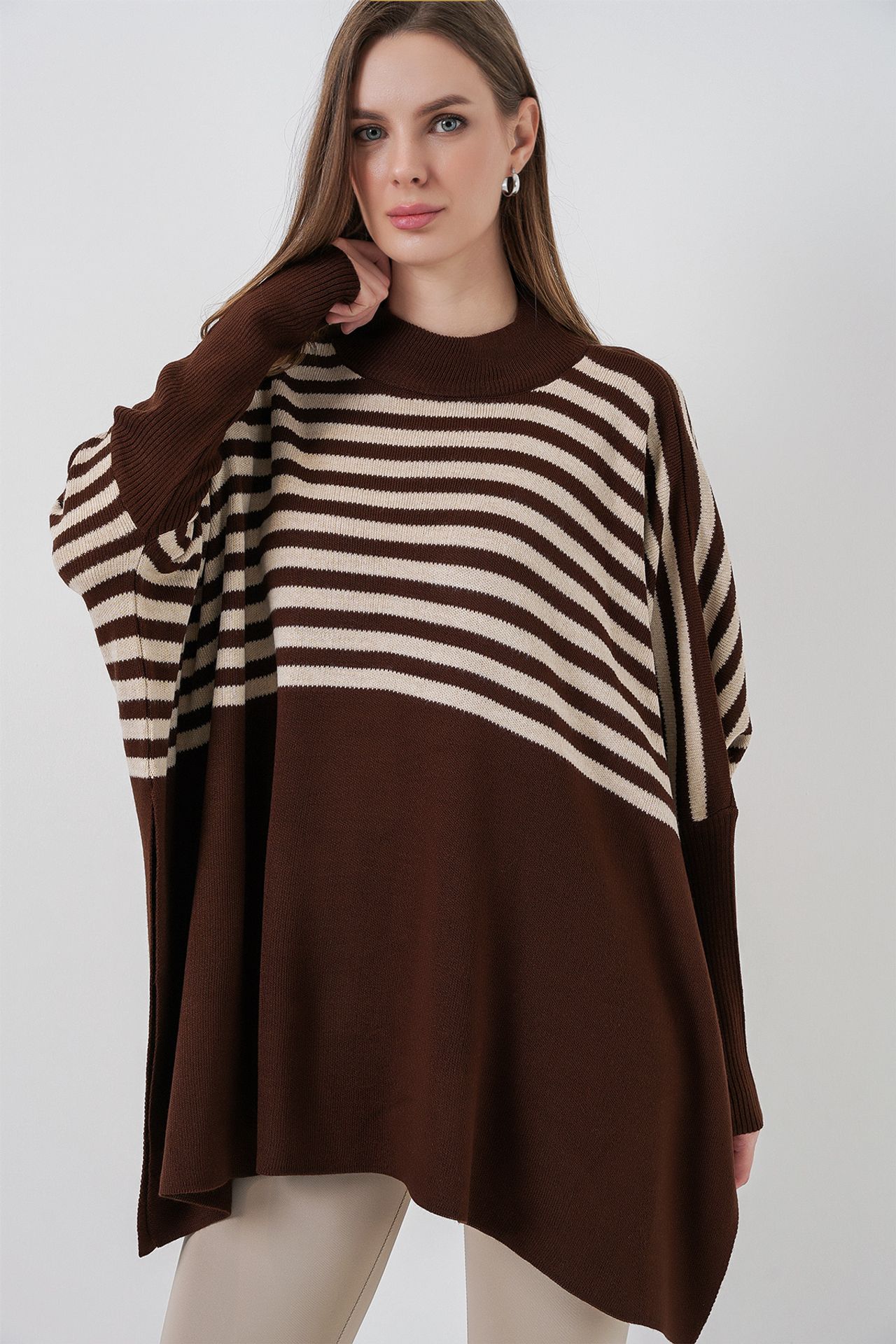 BDART Oversized Acrylic Crew Neck Jumper 1