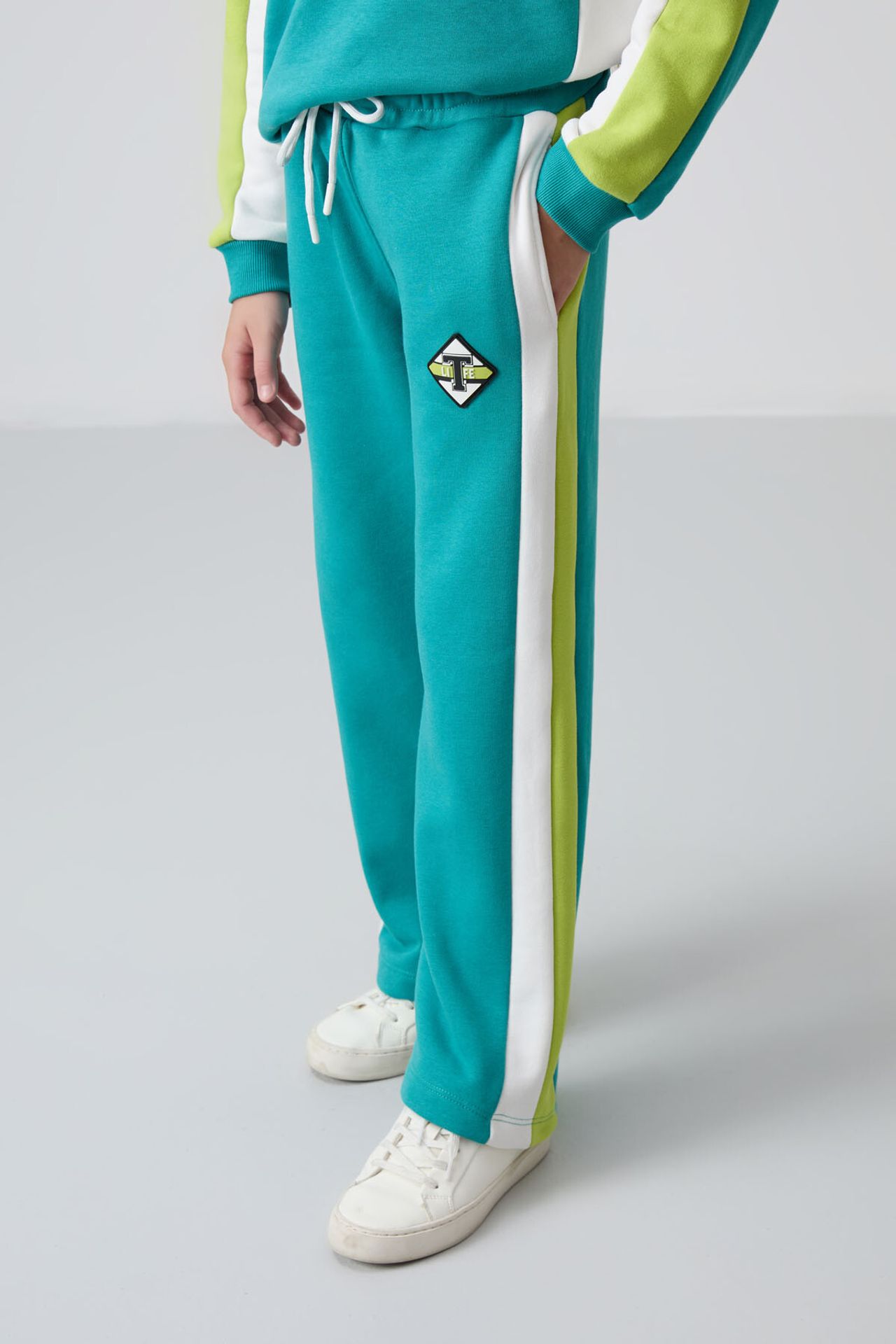 TOMMY Youth Cotton-Blend Pajama Set 3