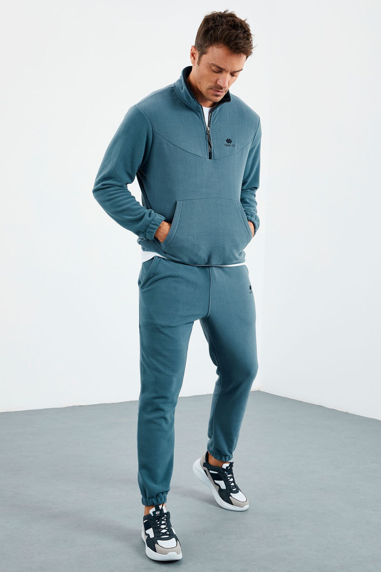 TOMMY Men's Two-piece Plush Tracksuit 4