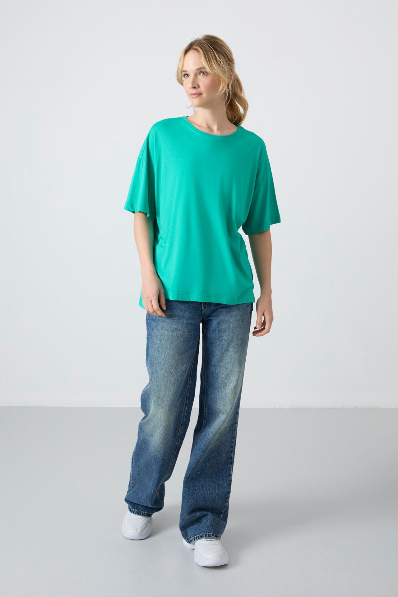 TOMMY Oversized Cotton-Modal Crew Neck T-Shirt 3