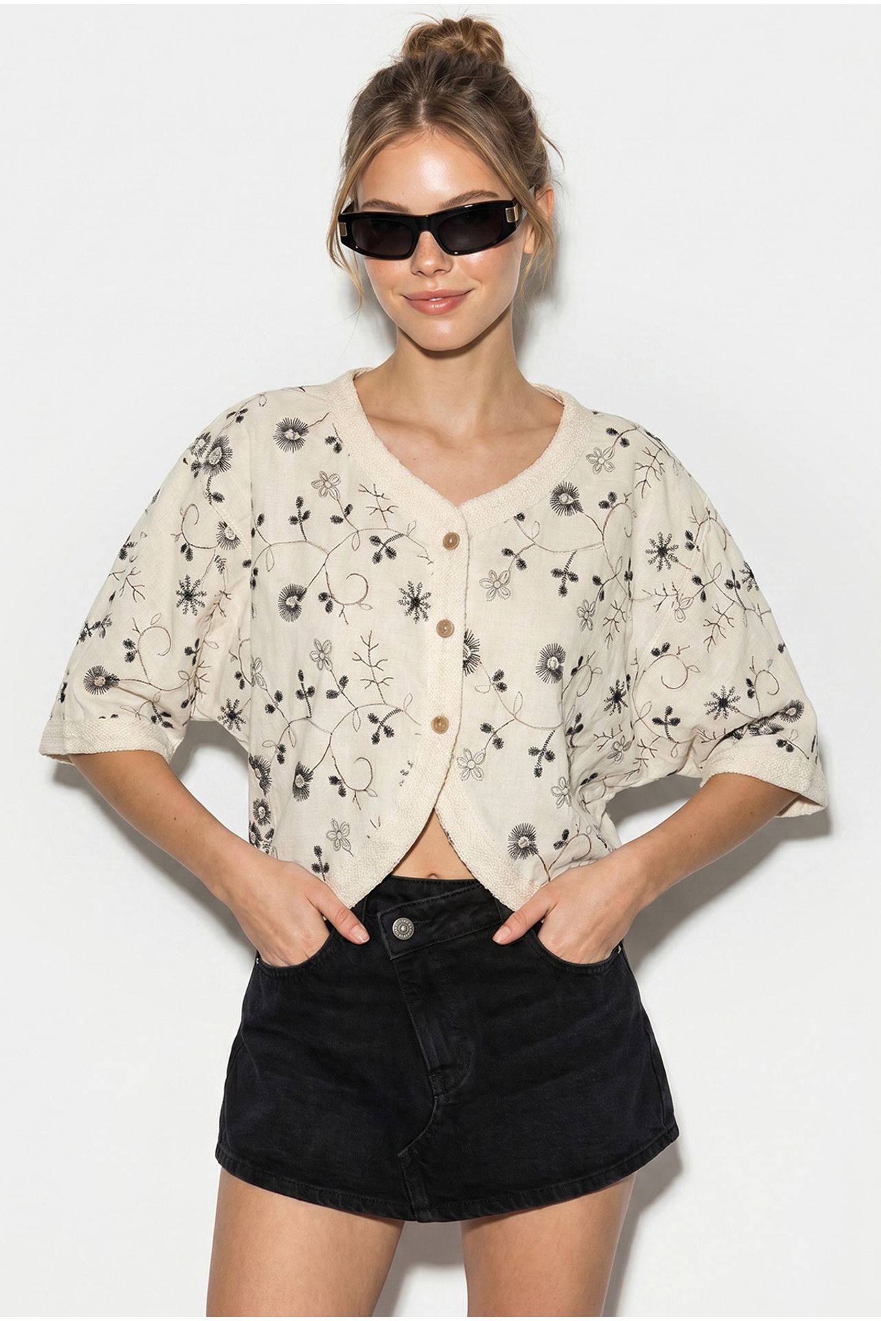 LUCCI Floral Crop V-Neck Blouse 4