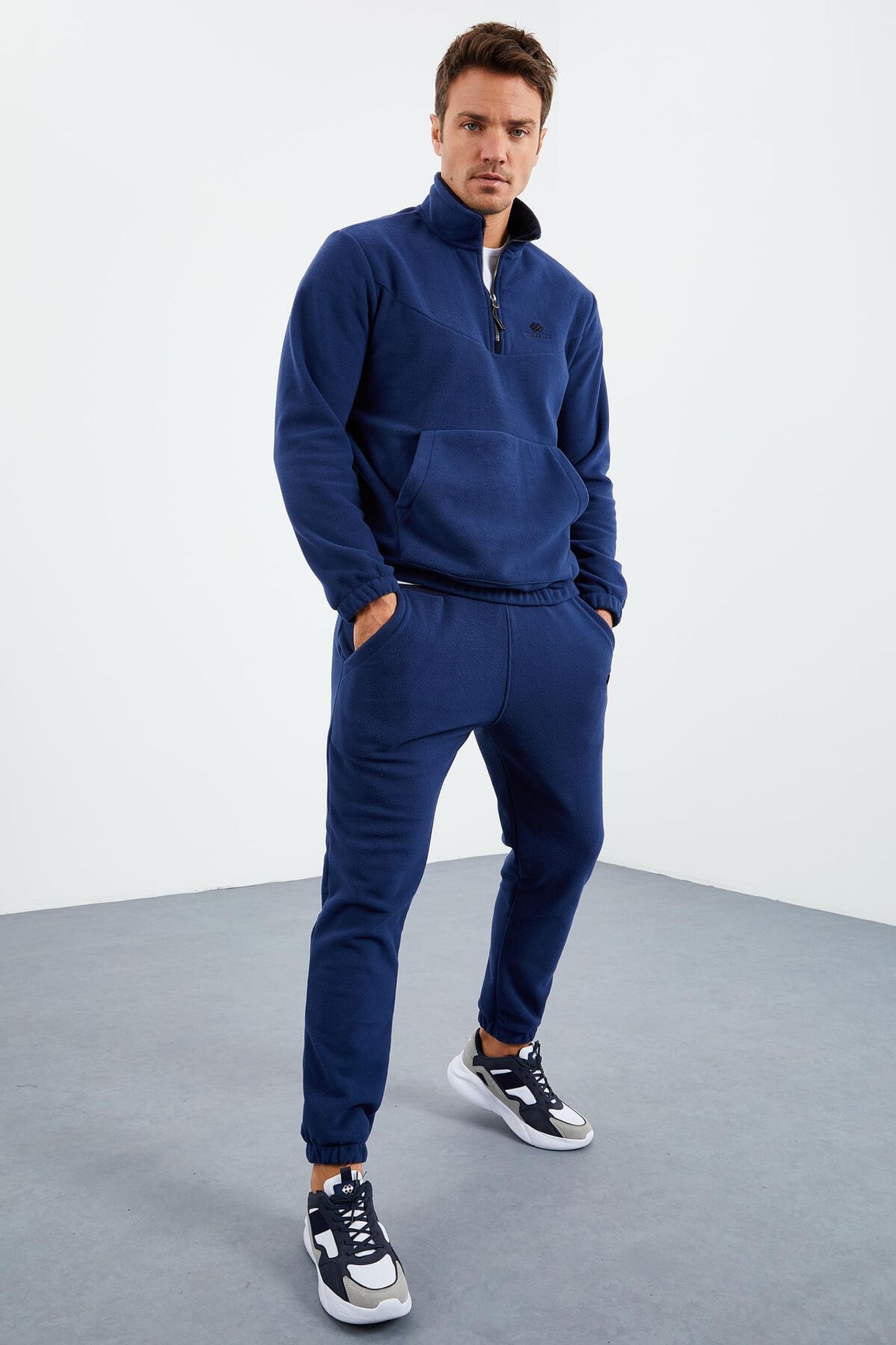 TOMMY Men's Two-piece Plush Tracksuit 4