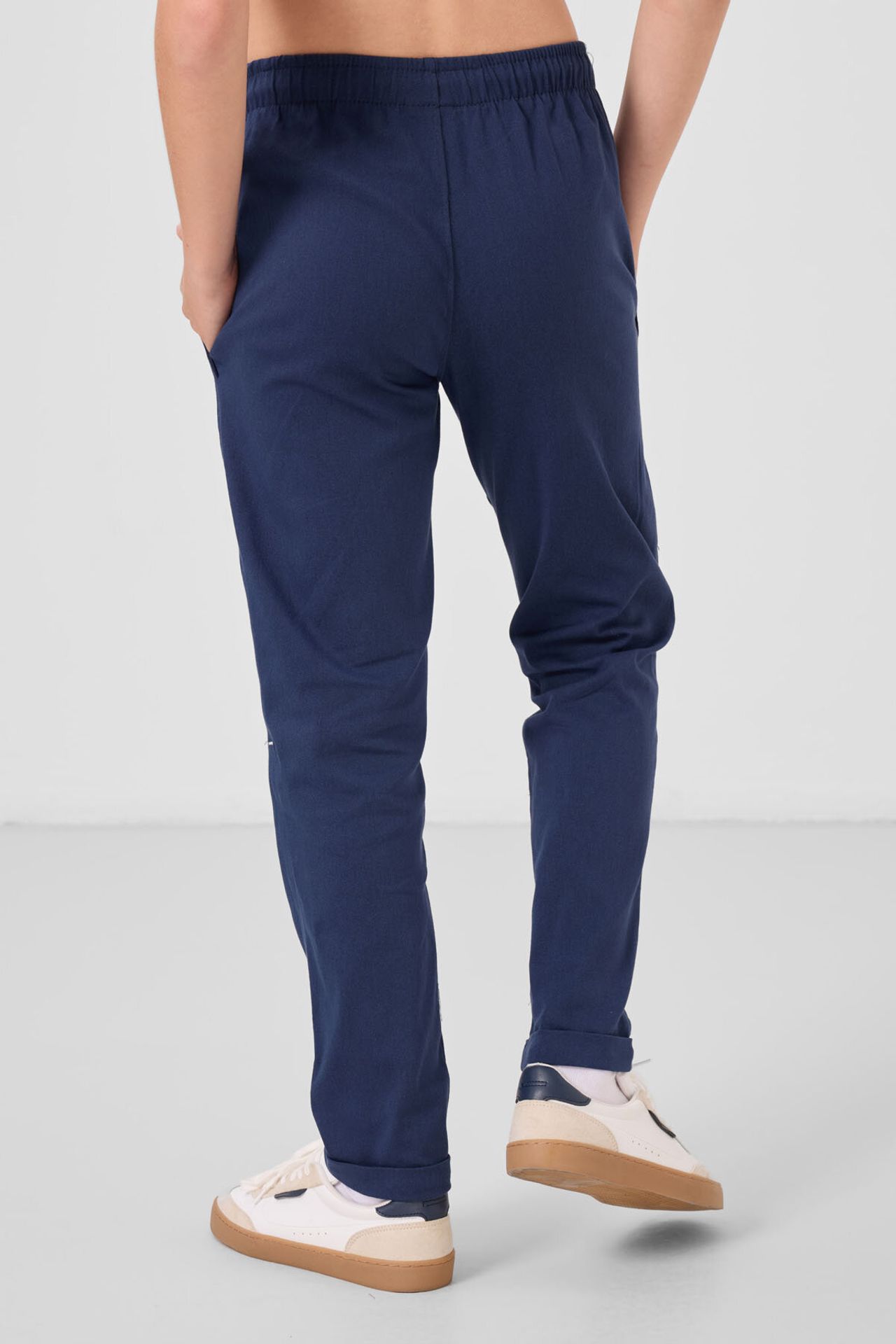 TOMMY Youth Pull-On Straight Leg Joggers 5