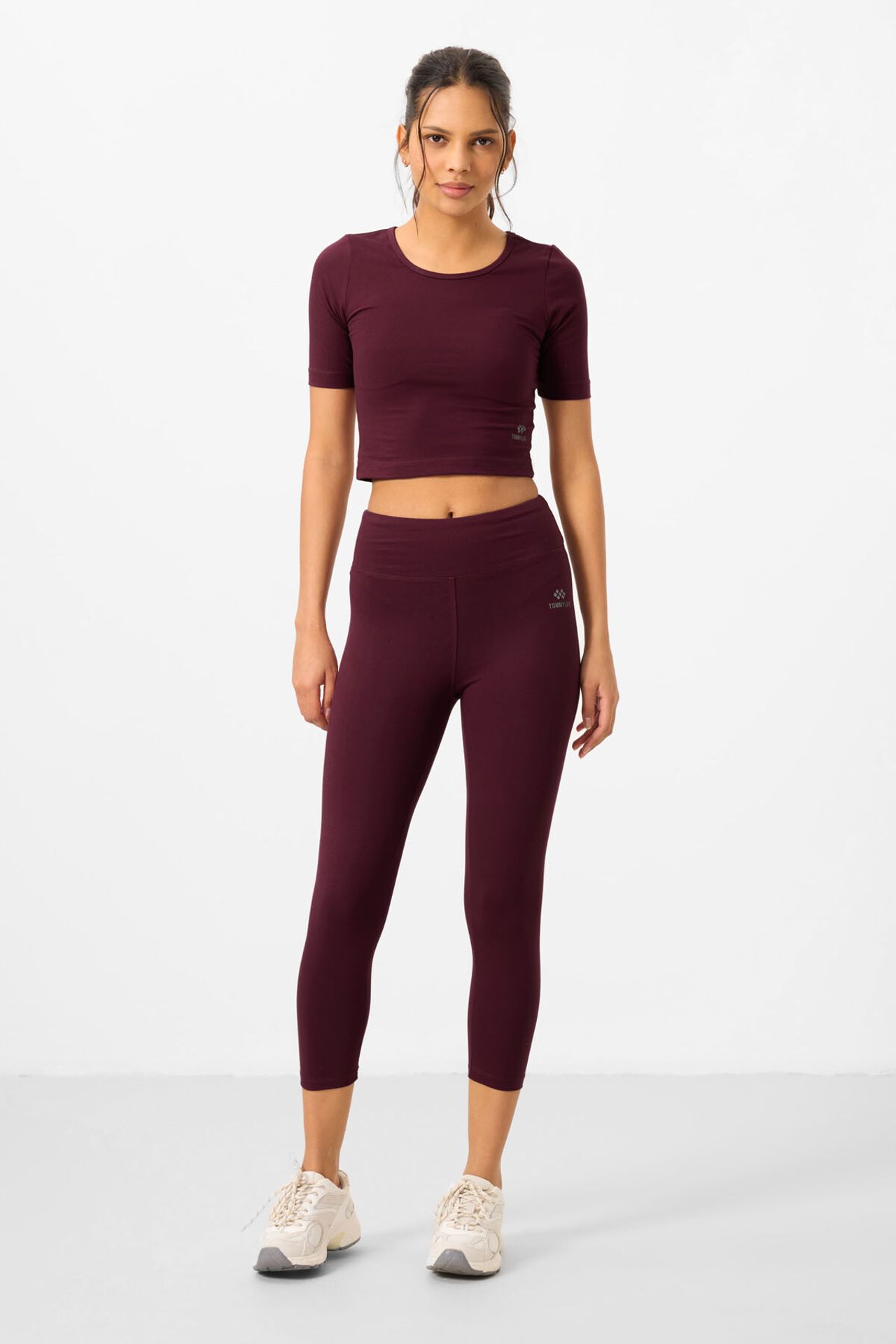 TOMMY Cotton Elastane Capri T-Shirt and Leggings Set 4
