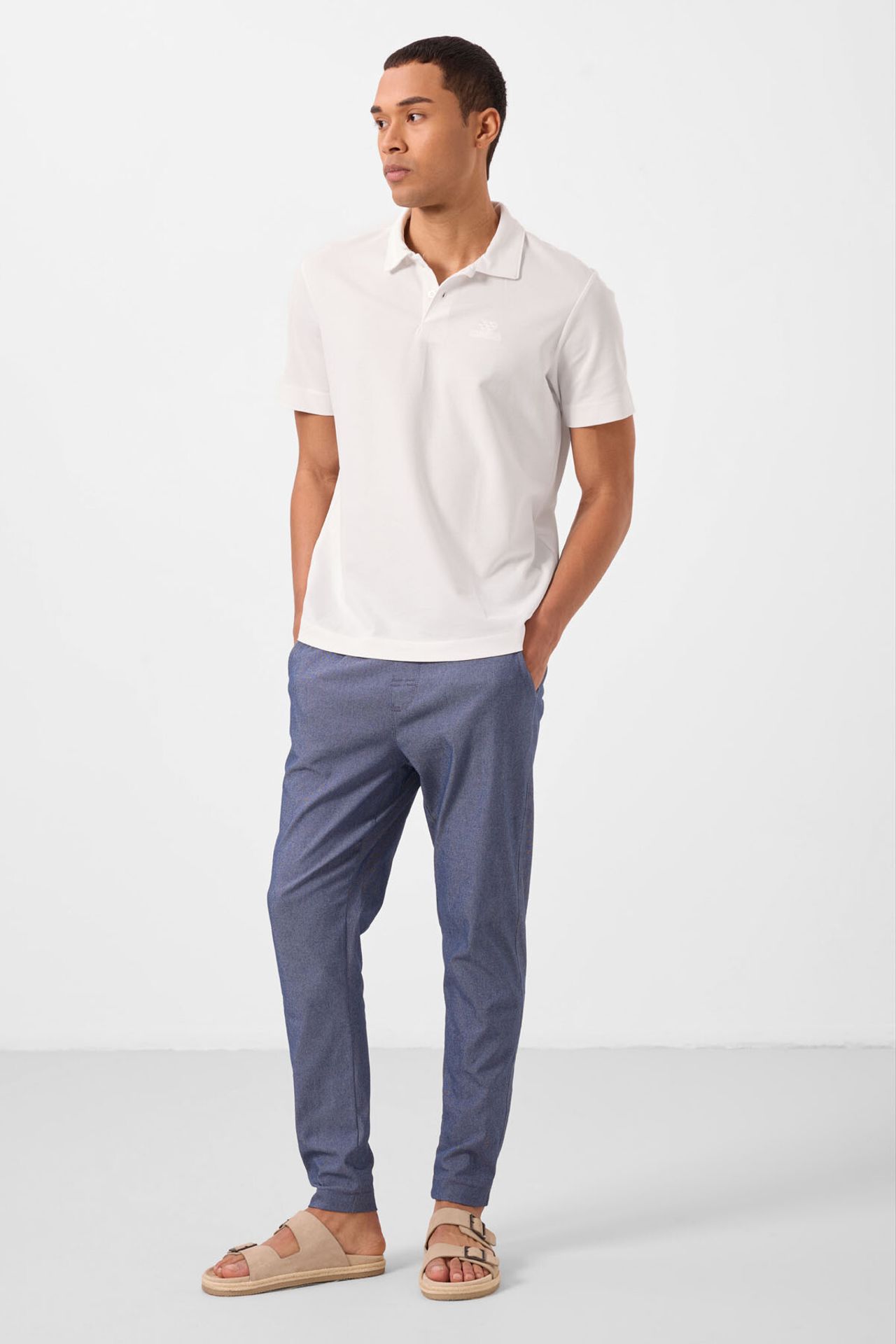 TOMMY Men's Straight-leg Gabardine Chinos 3