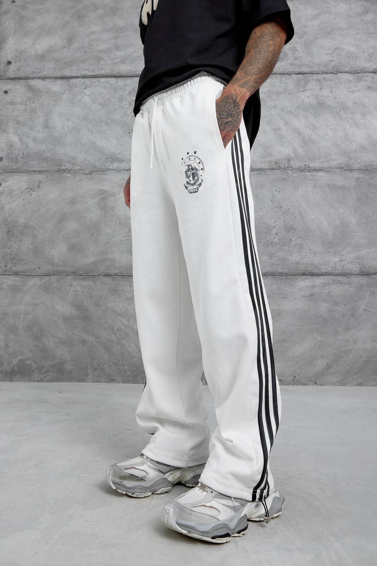 NOMARC Striped Loose Wide-Leg Joggers 1