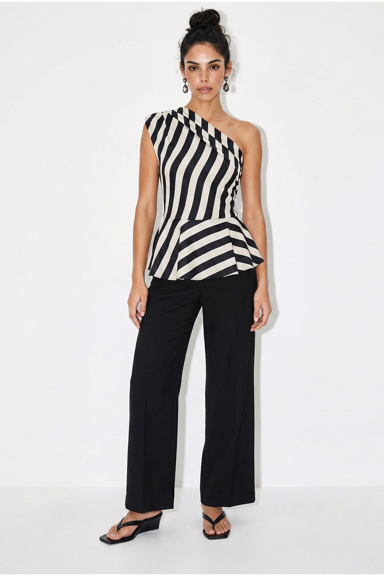 LUCCI Striped Satin Sleeveless Blouse With Asymmetrical Collar 4