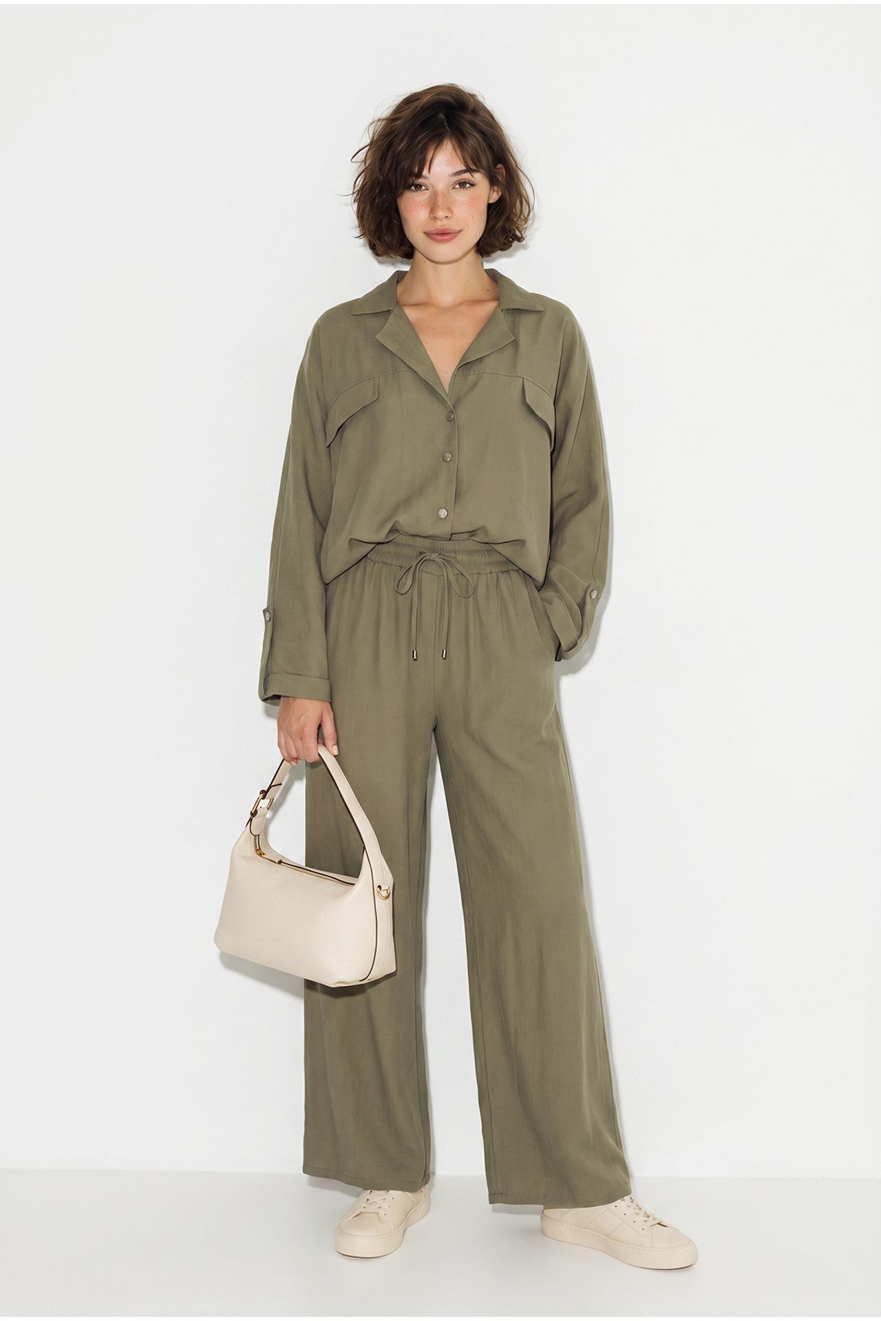 LUCCI Two-Piece Crepe Blouse And Wide-Leg Trousers 2