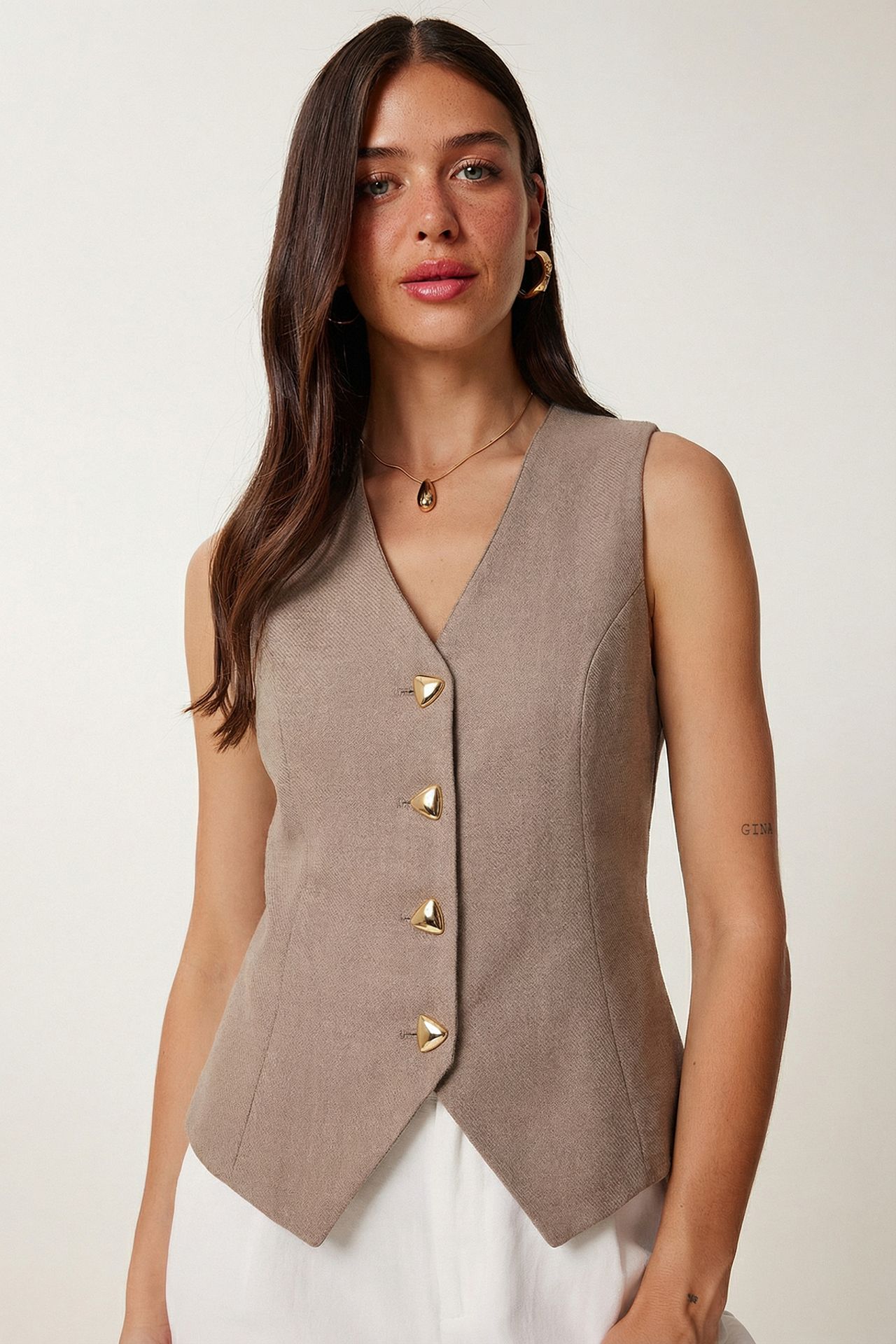 ISTANBUL Fitted Crepe Waistcoat With Buttons 2