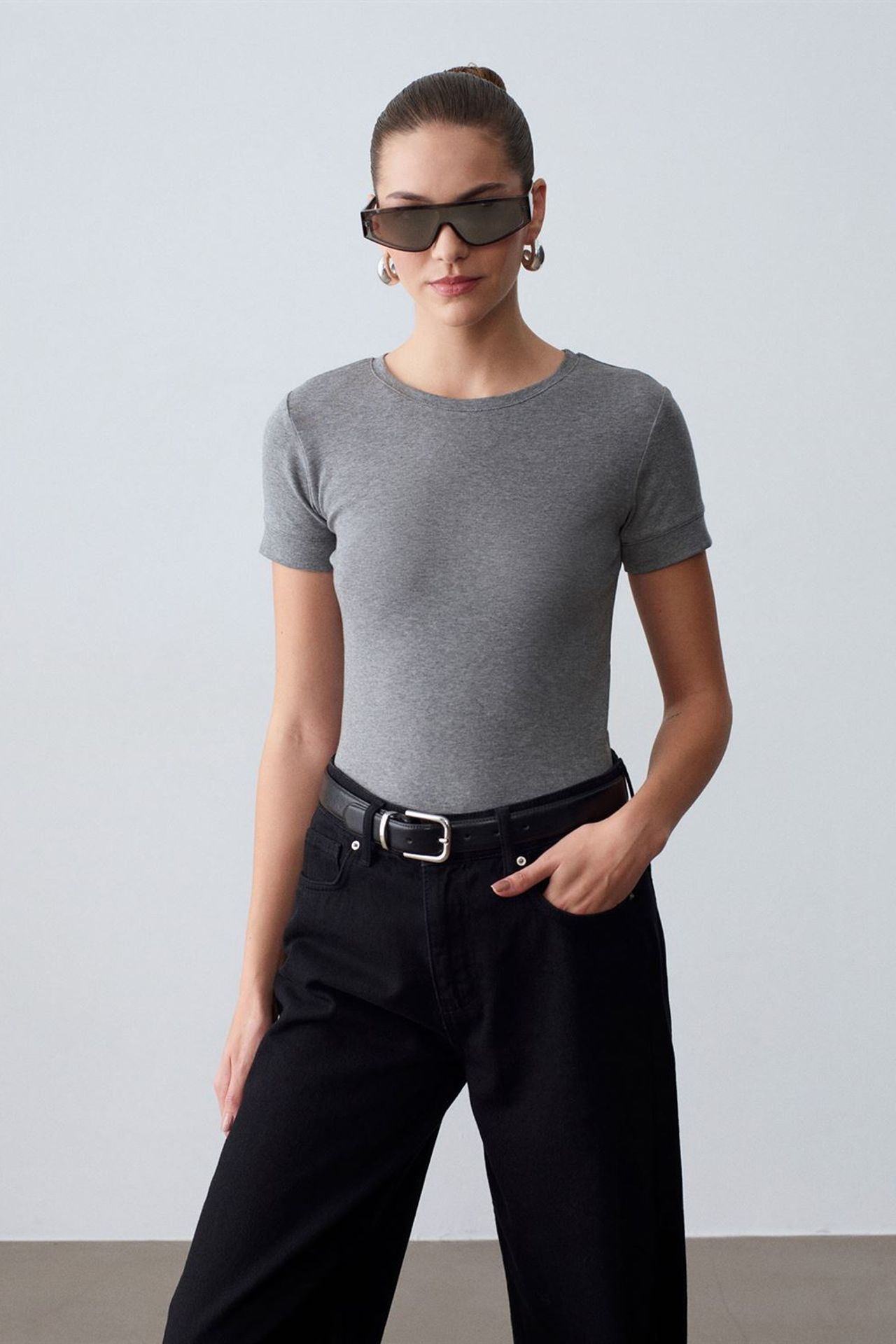 DILVIN Kadın Slim Fit Bisiklet Yaka Tişört 4
