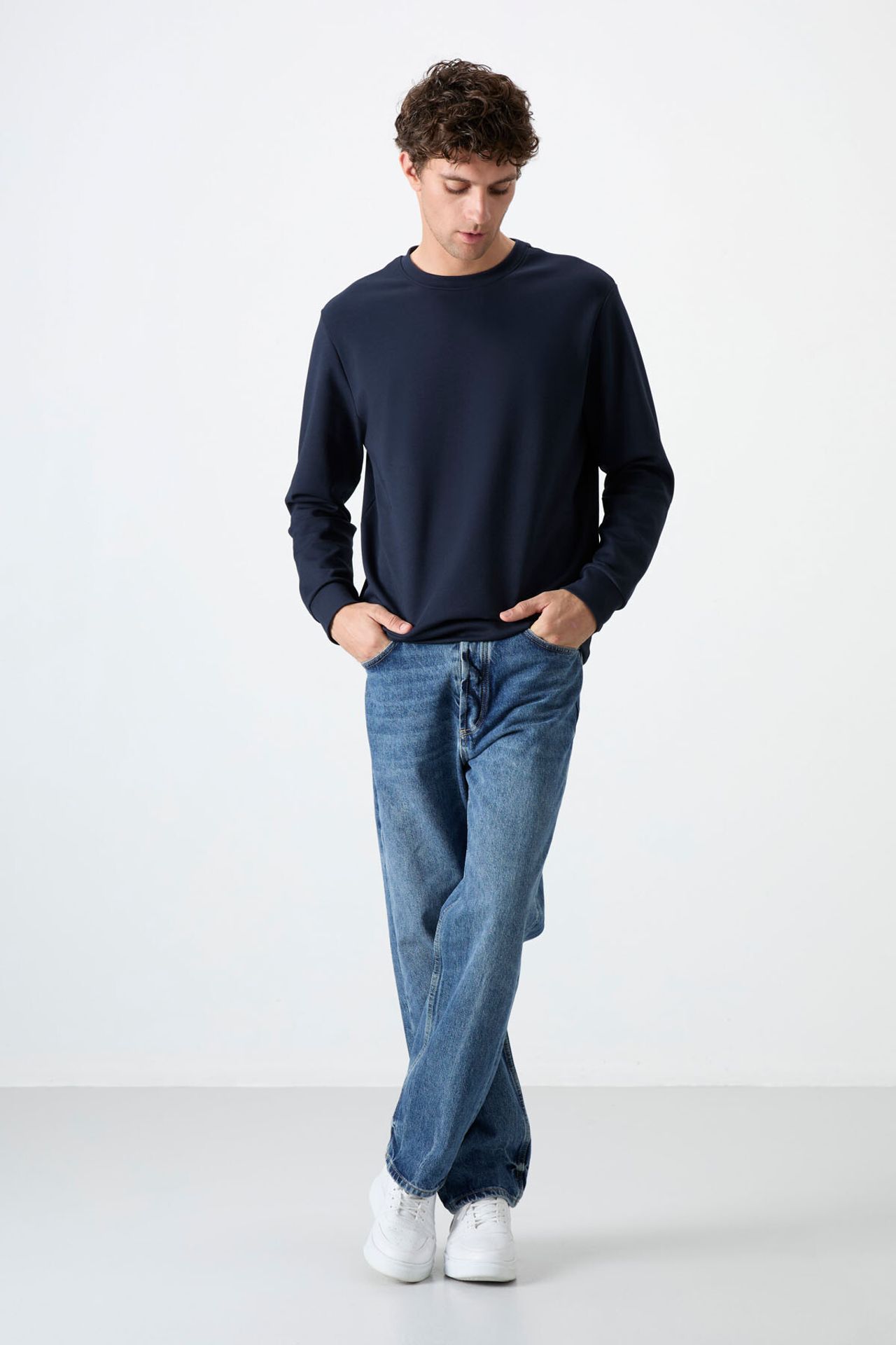 TOMMY Men's Plain Crew Neck Sweatshirt 3
