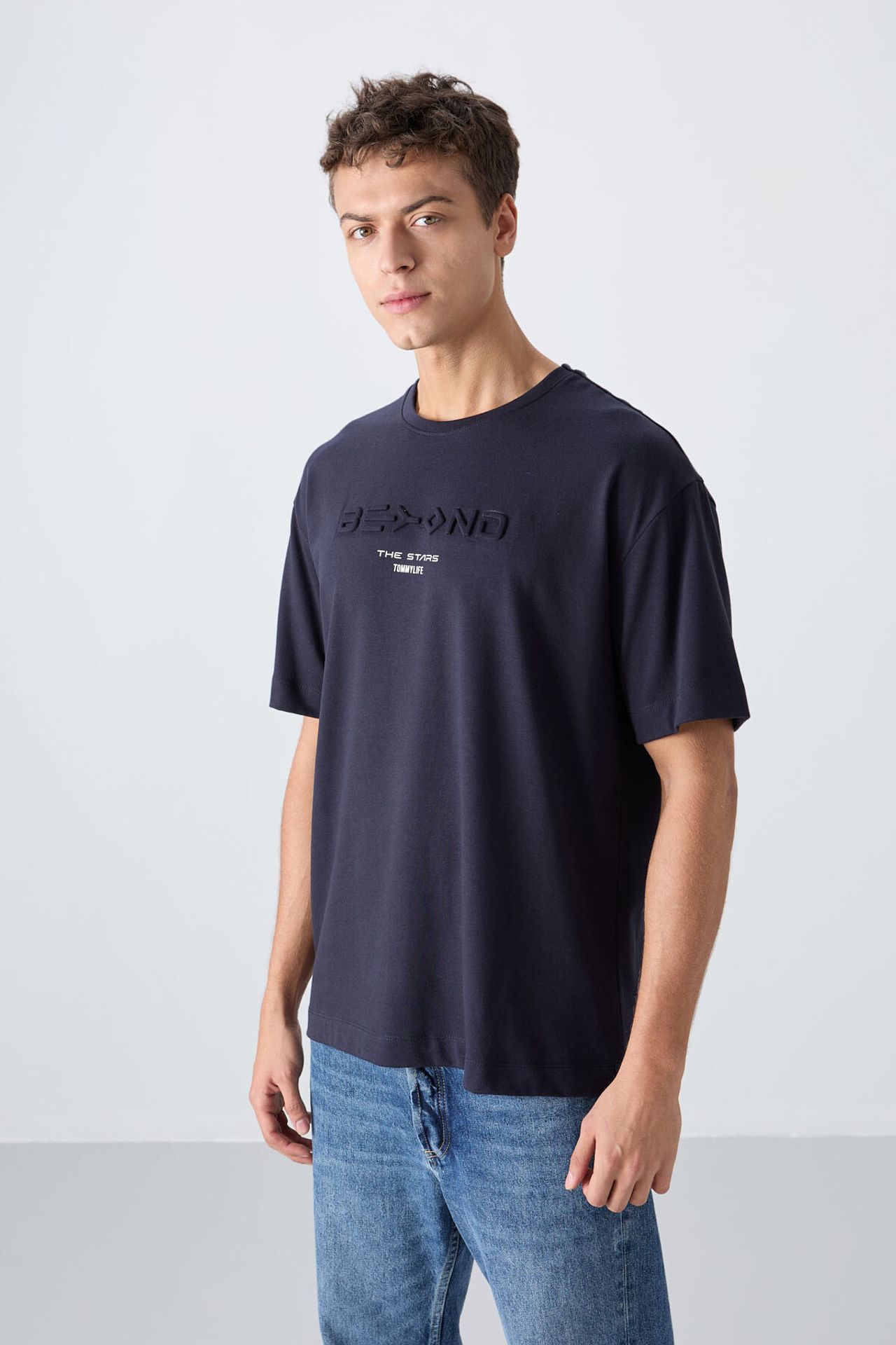 TOMMY Oversized Logo T-Shirt 4