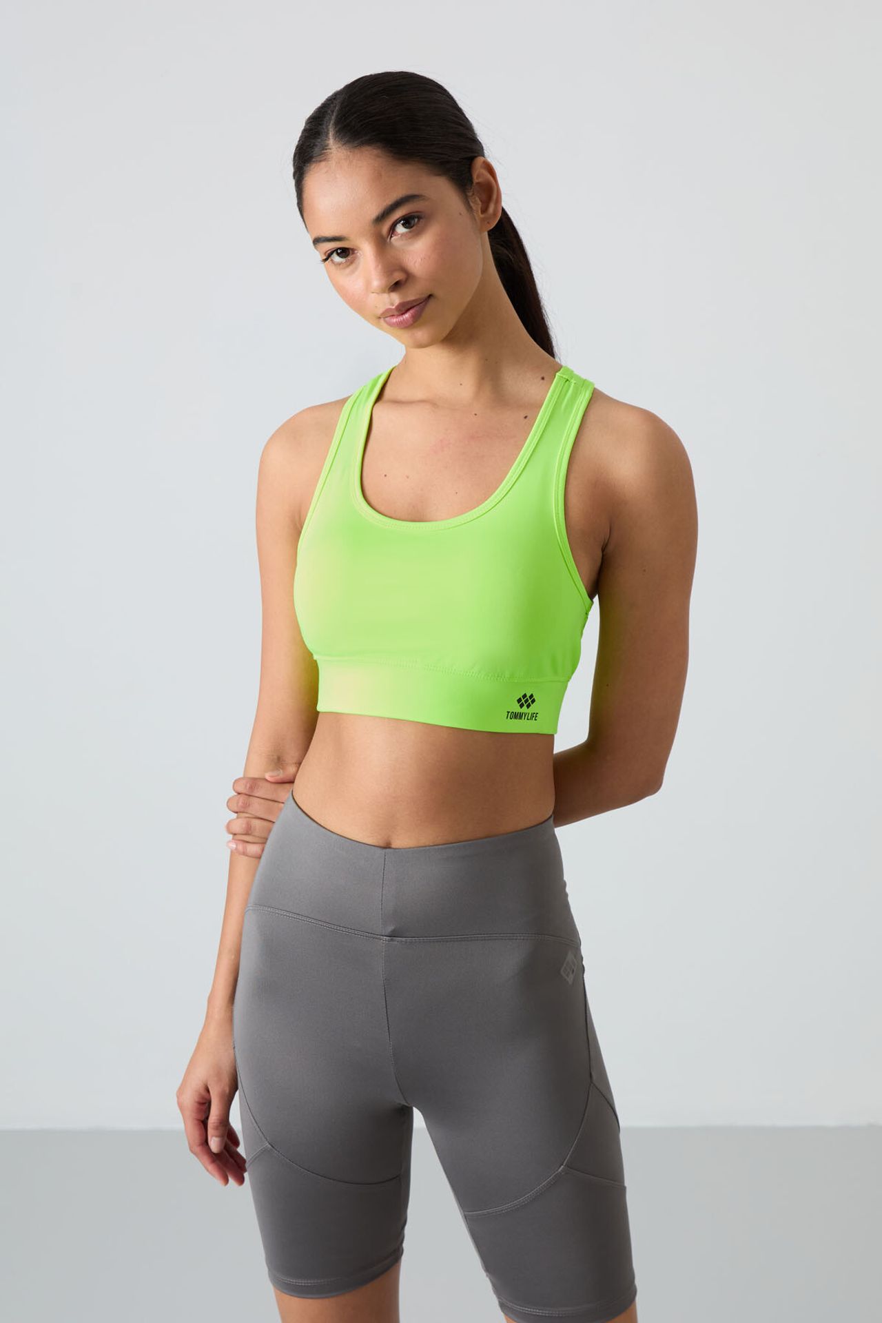TOMMY Sleeveless Cropped Fitted Sports Top 2
