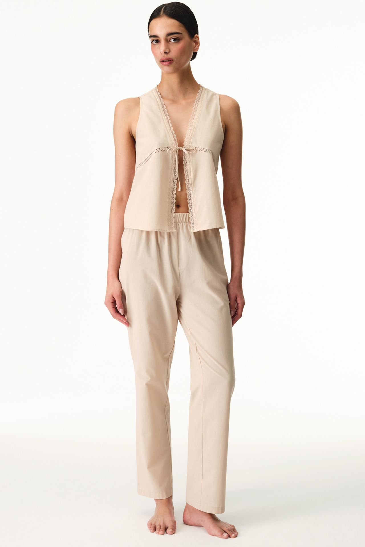 PENTI Belle Lace Trousers Pyjama Set 1