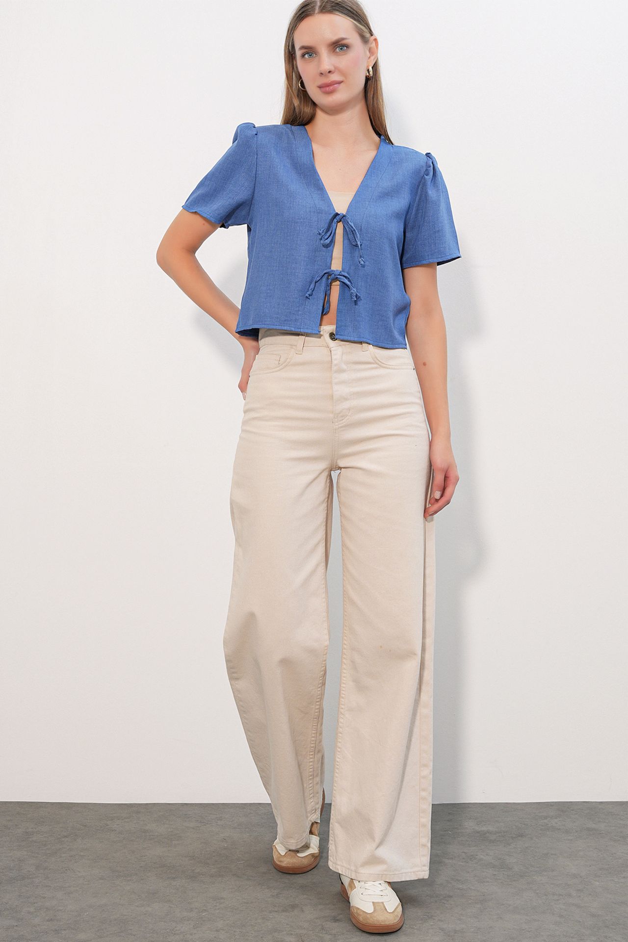 BDART Textured V-Neck Linen Blend Crop Top 2