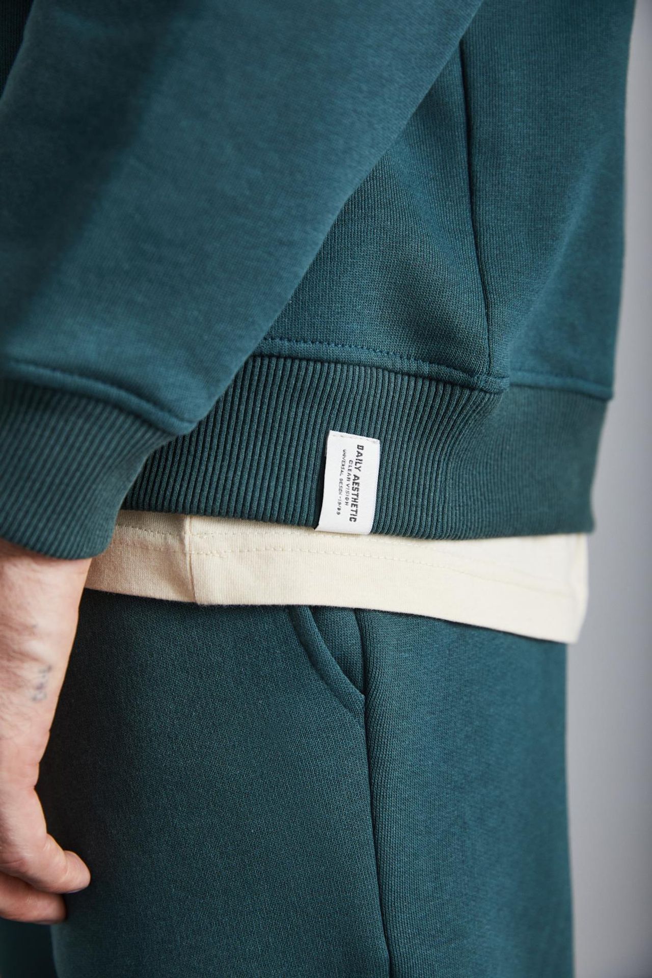 GRIMELANGE Tapered Elastic Waist Sweatpants 5