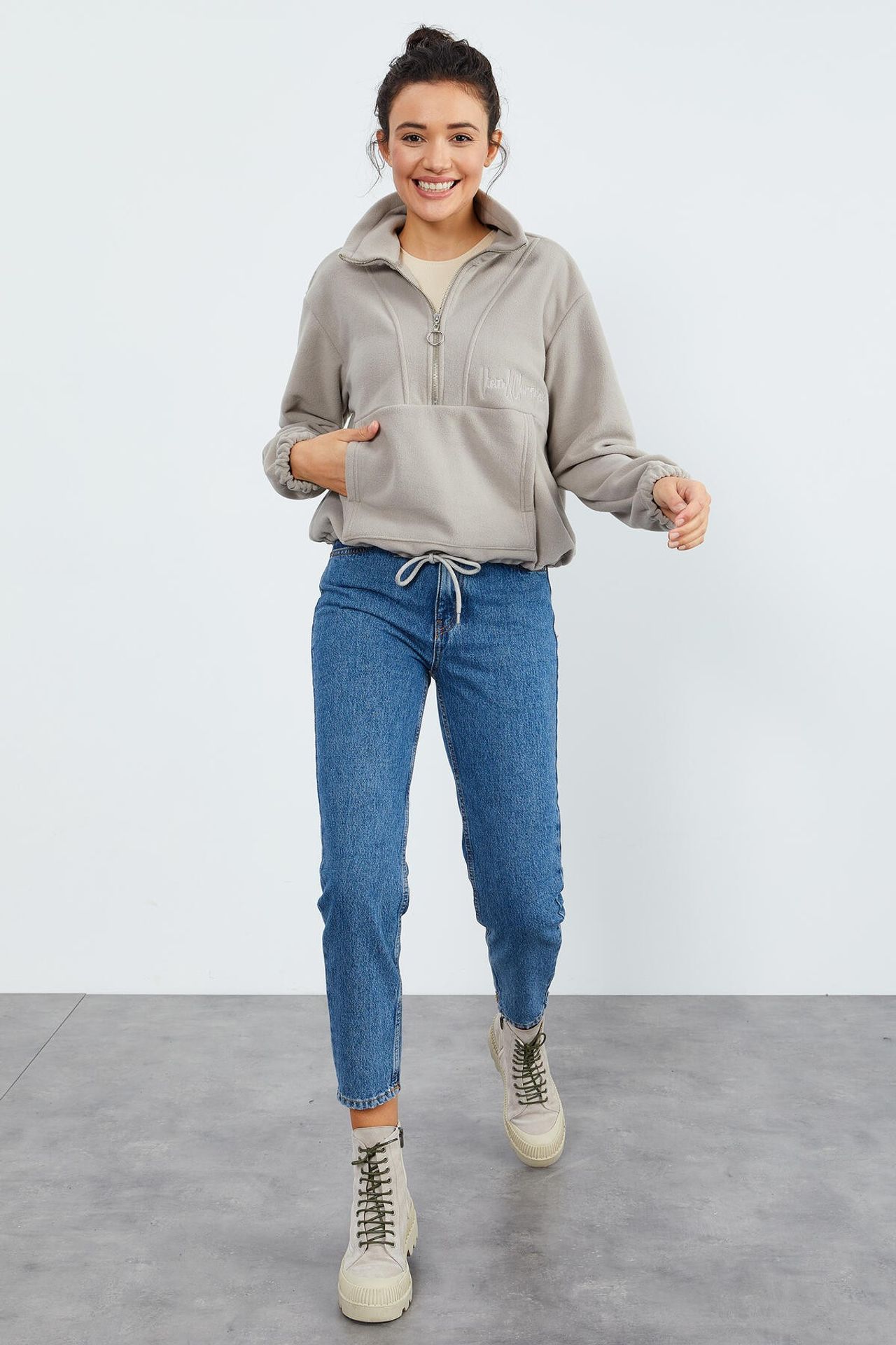 TOMMY Oversized Half-zip Plush Sweatshirt 6