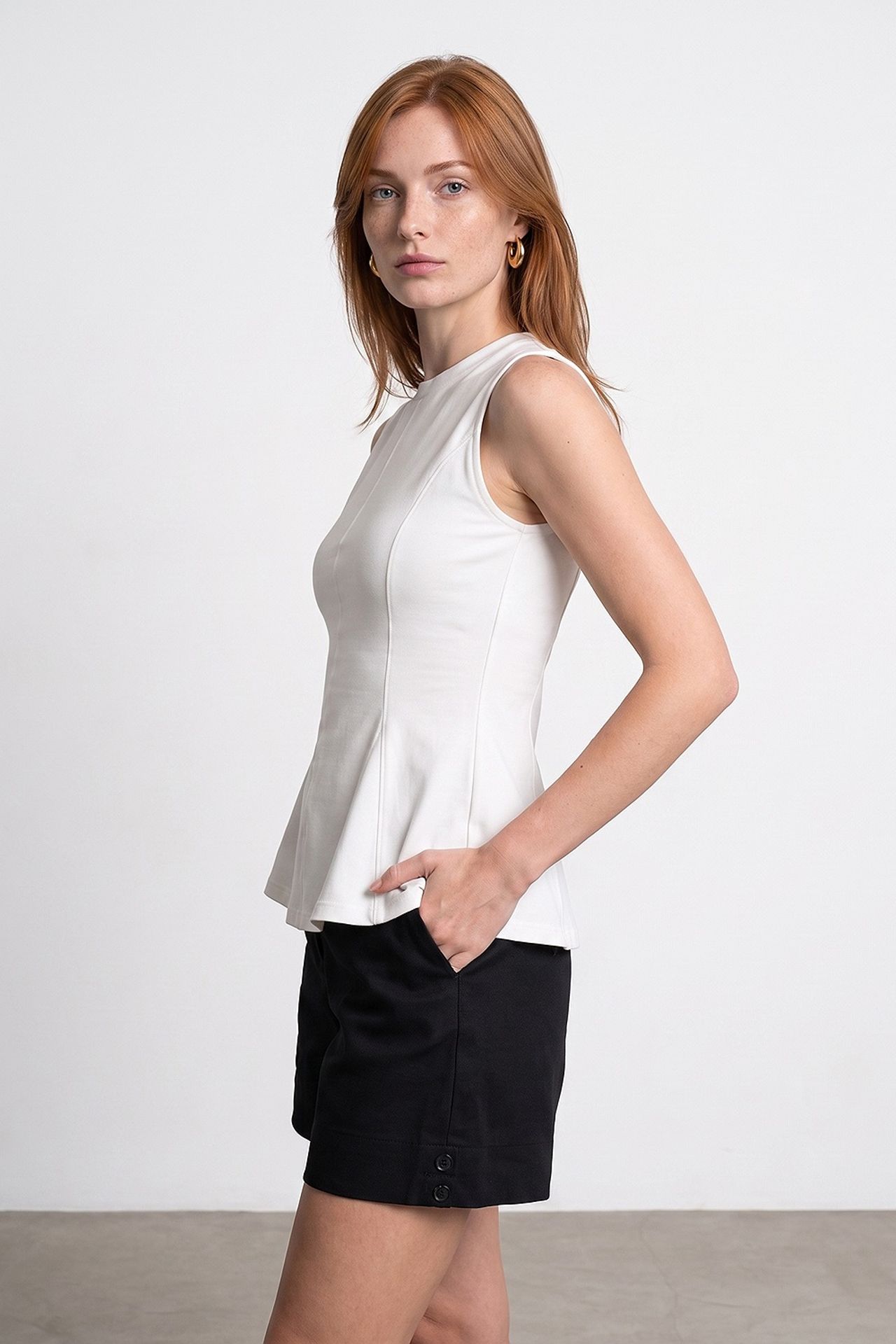 DILVIN Fitted Cotton Poplin Cut-out Shell Top 3