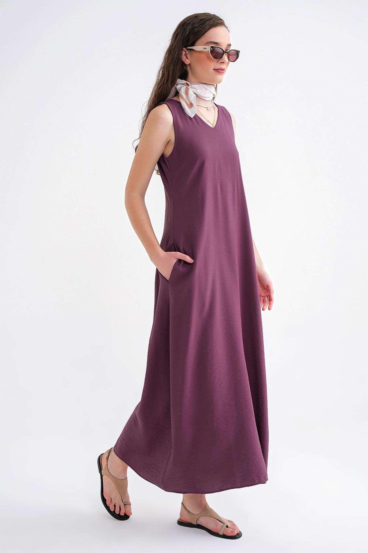 Mixray V-Neck Sleeveless Maxi Dress with Pockets 3