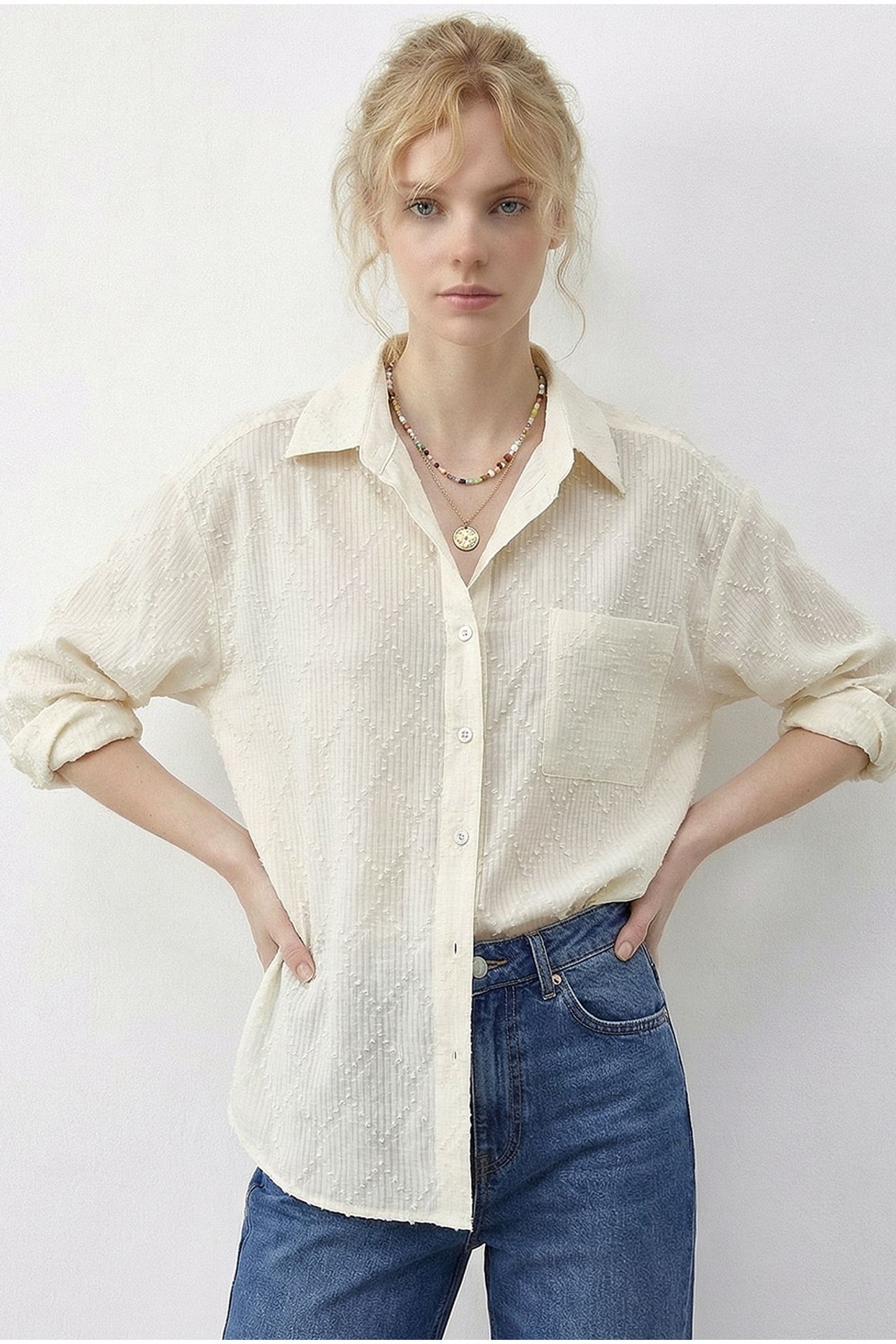 LUCCI Textured Button-Up Shirt with Relaxed Fit 3