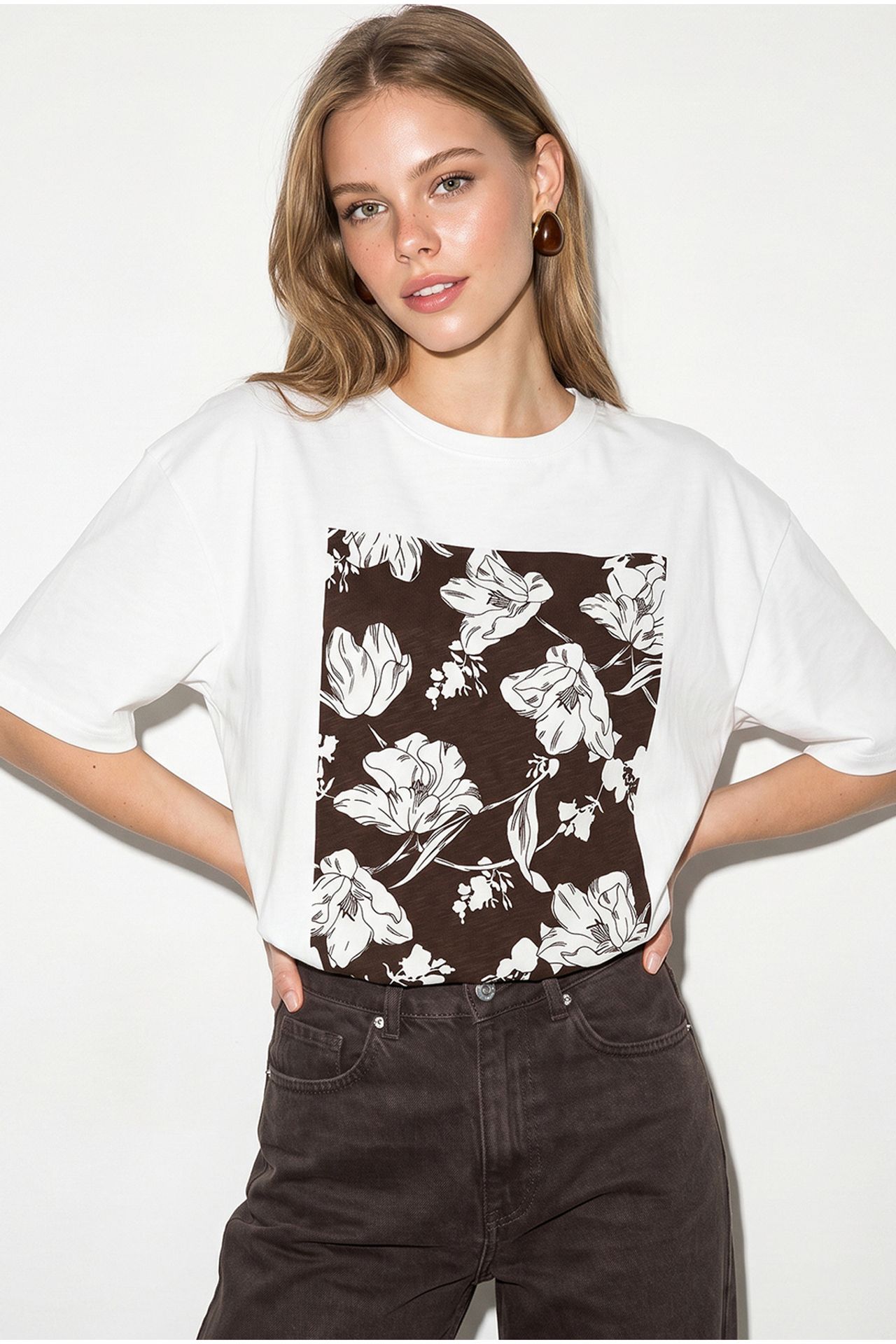 LUCCI Oversized Floral Cotton T-Shirt 4