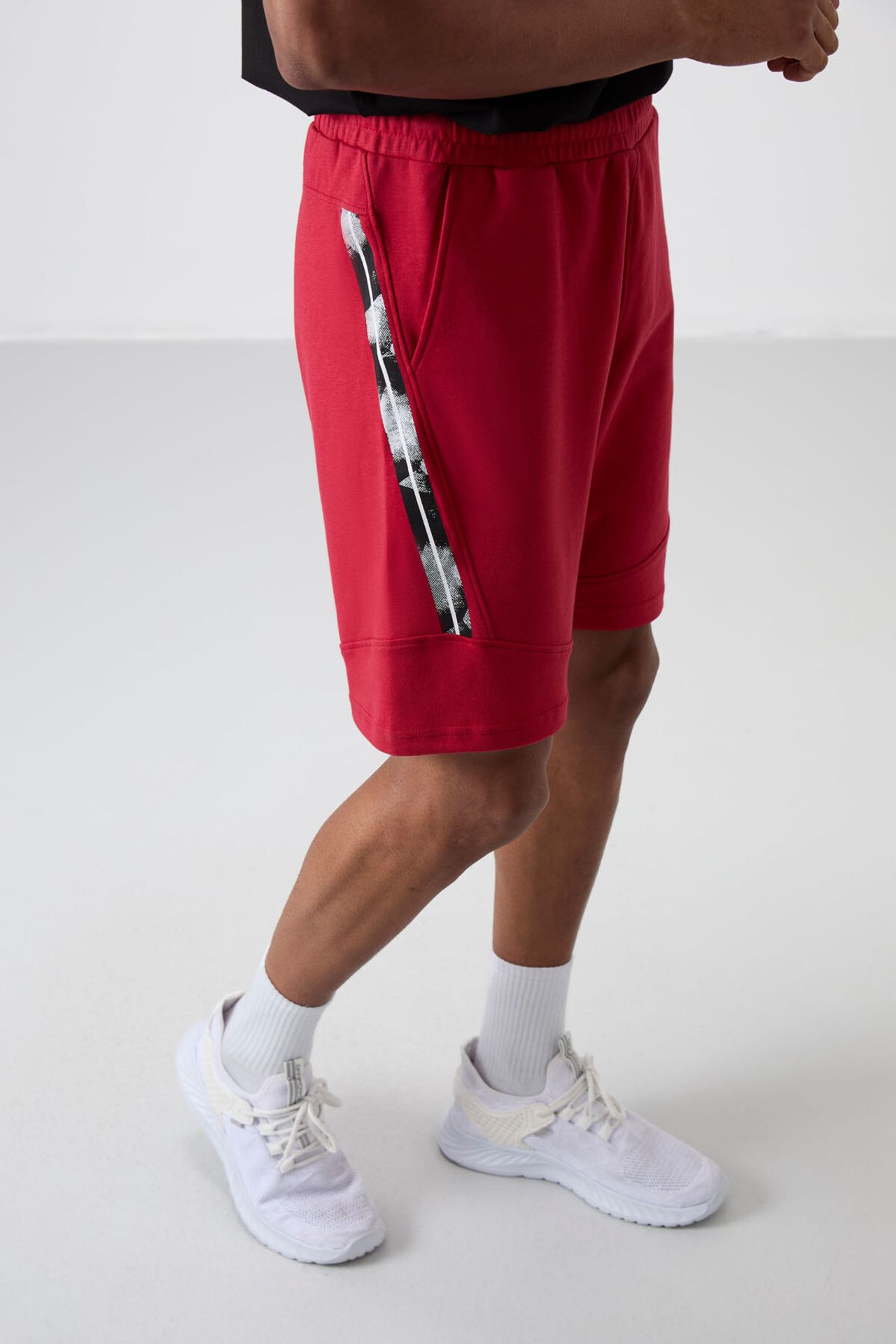 TOMMY Men's Pull-on Sweat Shorts 3
