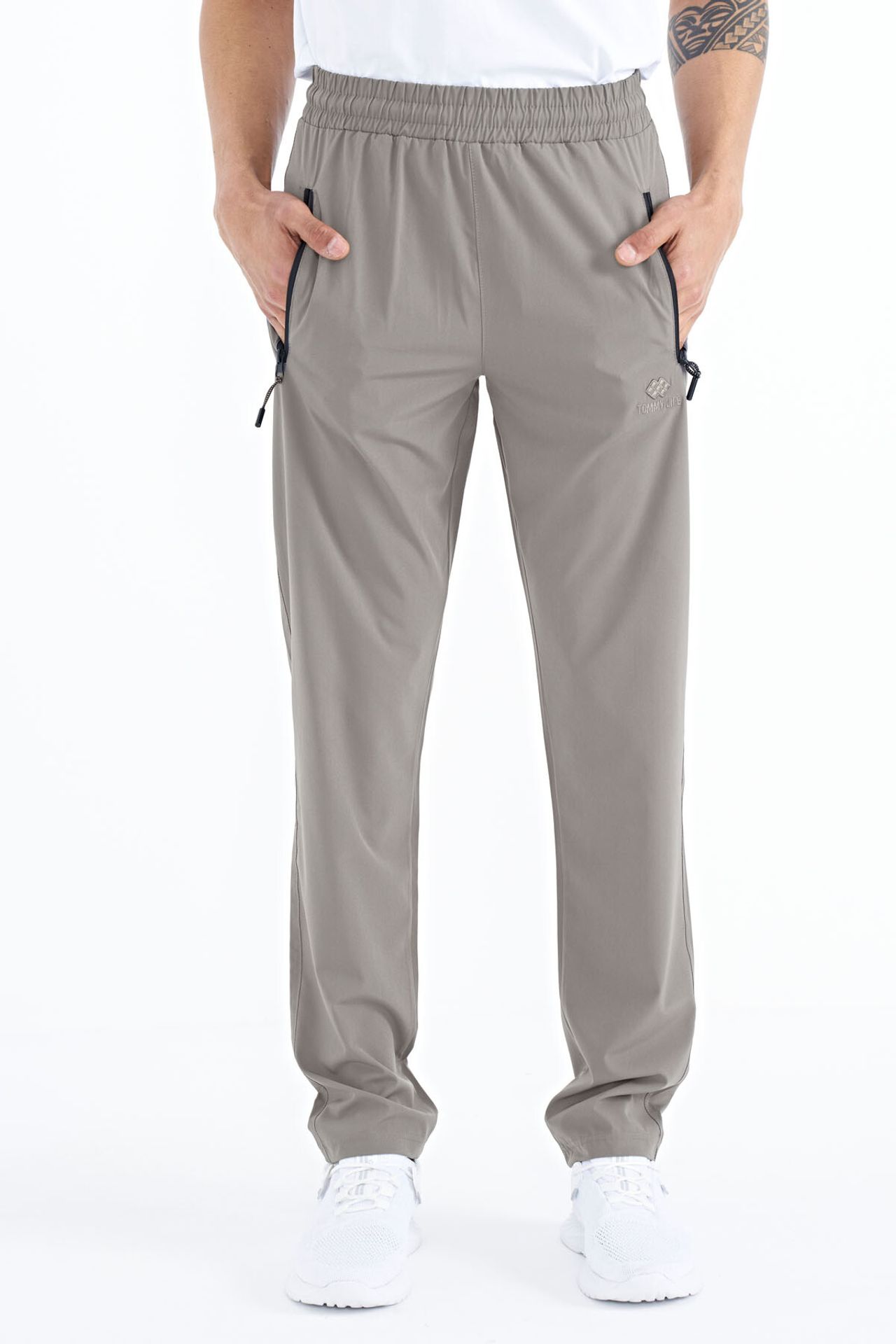 TOMMY Men's Straight-Leg Pull-On Sweatpants 4