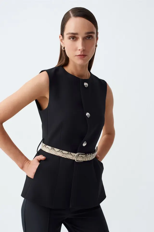 DILVIN Belted Crepe Waistcoat