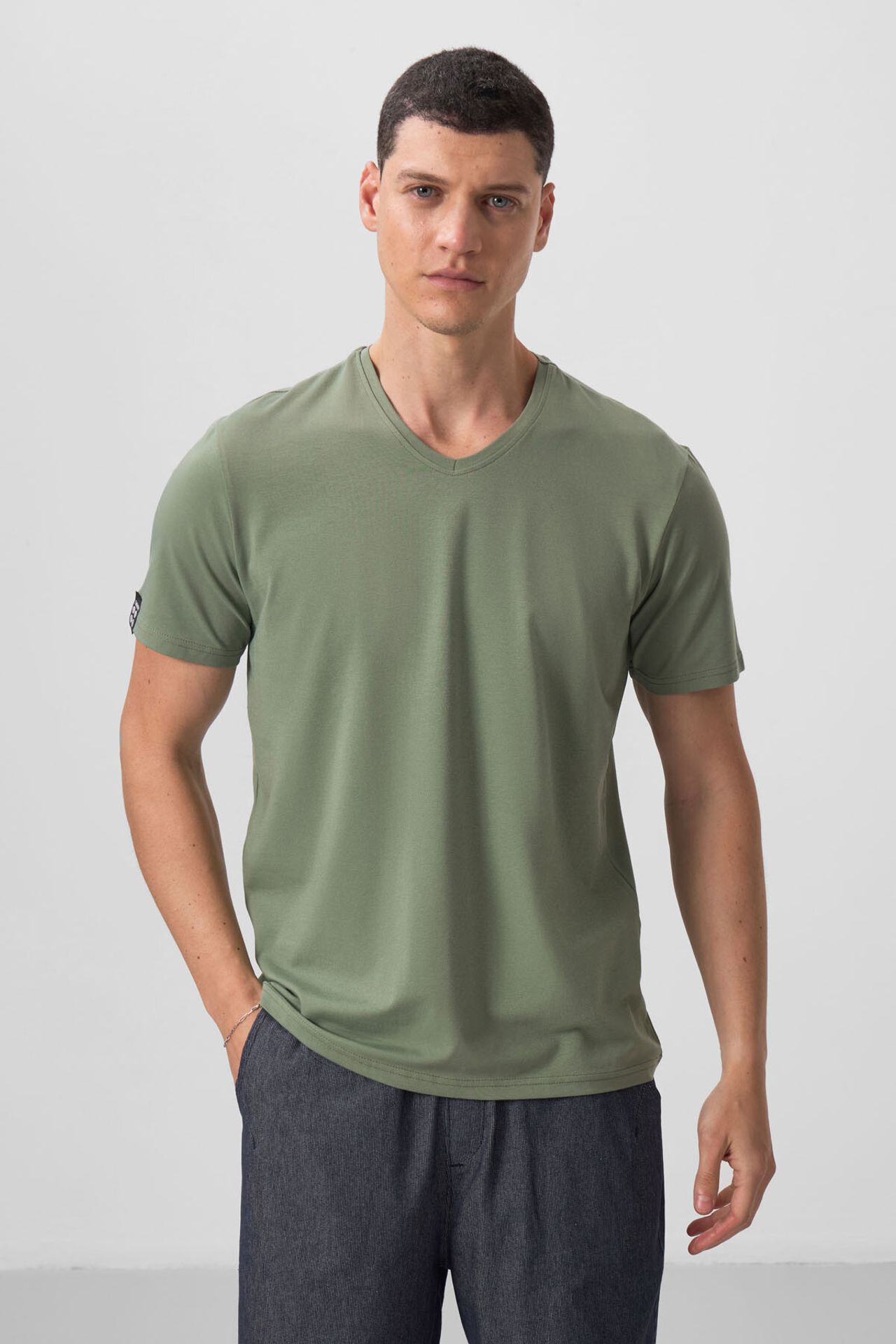 TOMMY Men's V-Neck Short Sleeve T-Shirt 2