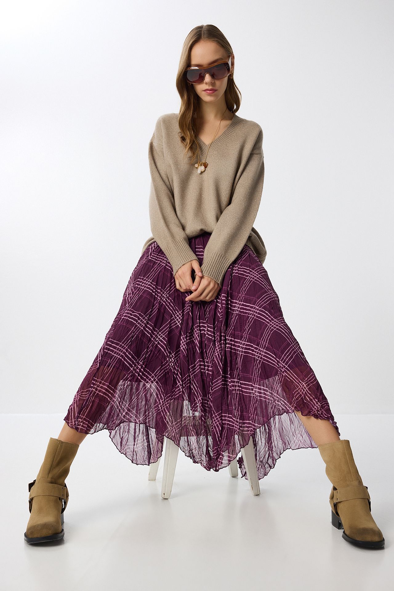 ISTANBUL High Waist Asymmetric Midi Skirt with Zipper 1