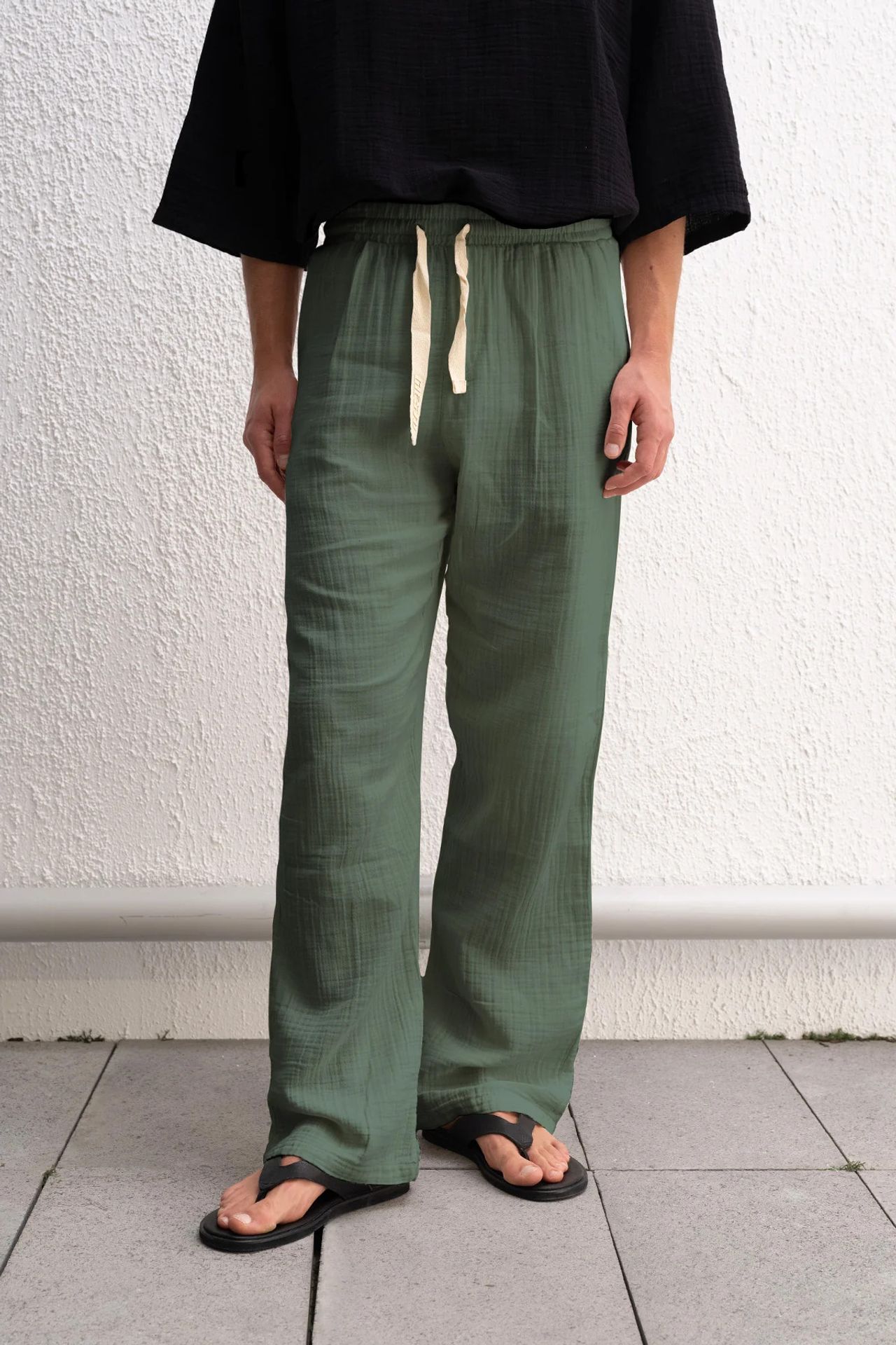 GIESTO Textured Cotton Drawstring Waist Straight Leg Pants 1