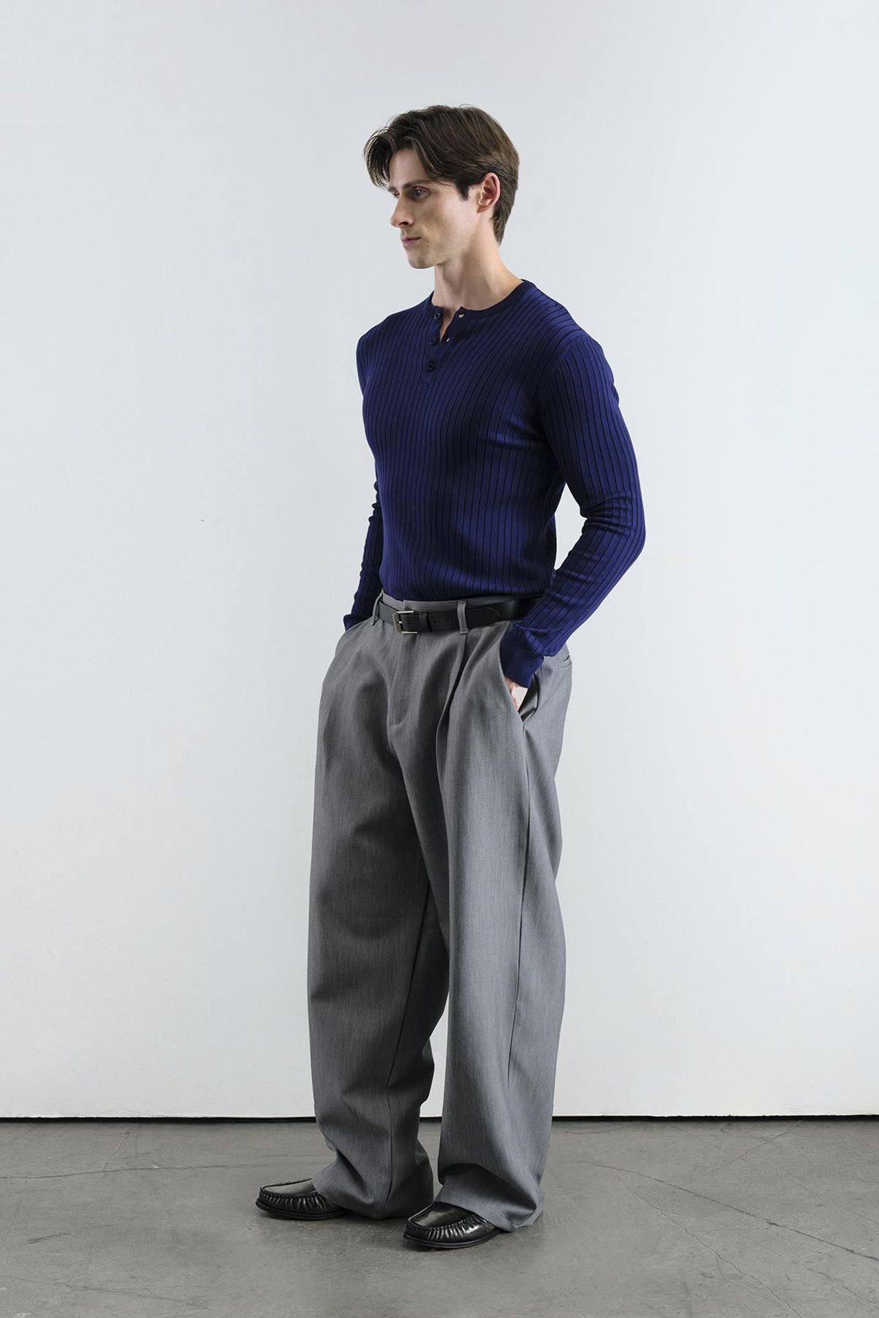 GIESTO Slim Fit Button Collar Long Sleeve T-Shirt 1