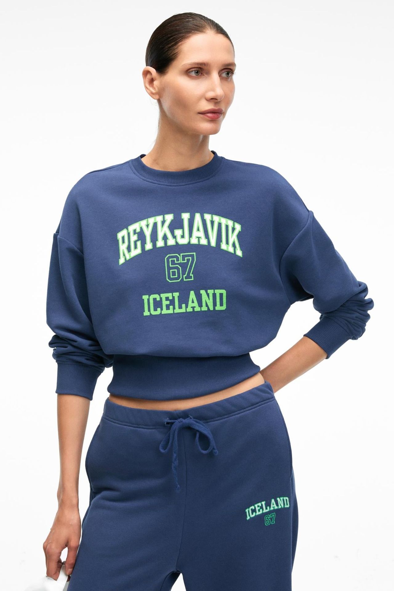 GRIMELANGE Crop Crew Neck Printed Sweatshirt 2